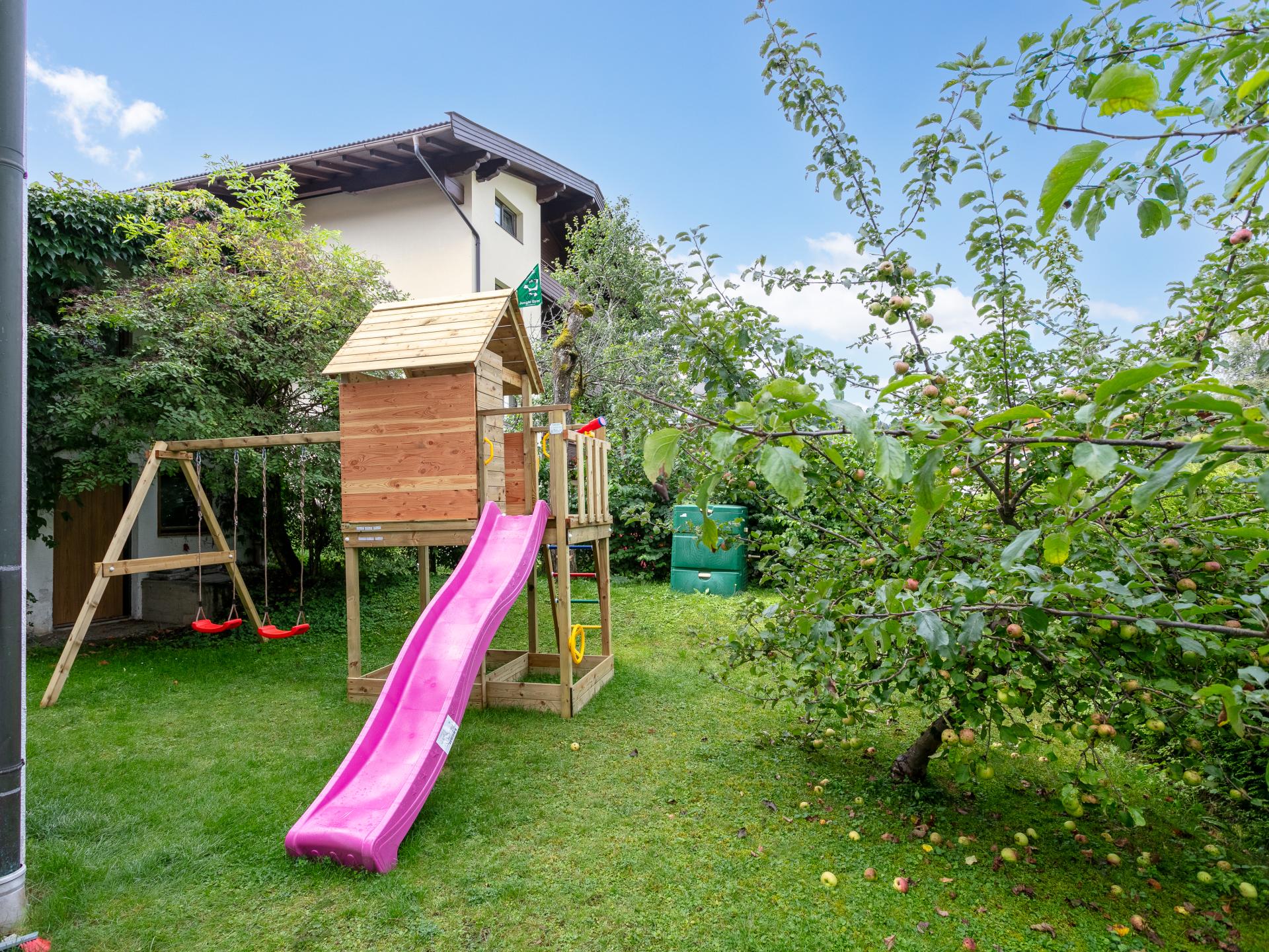 Ruim appartement in centrum Kirchberg met eigen sauna en tuin - foto 6