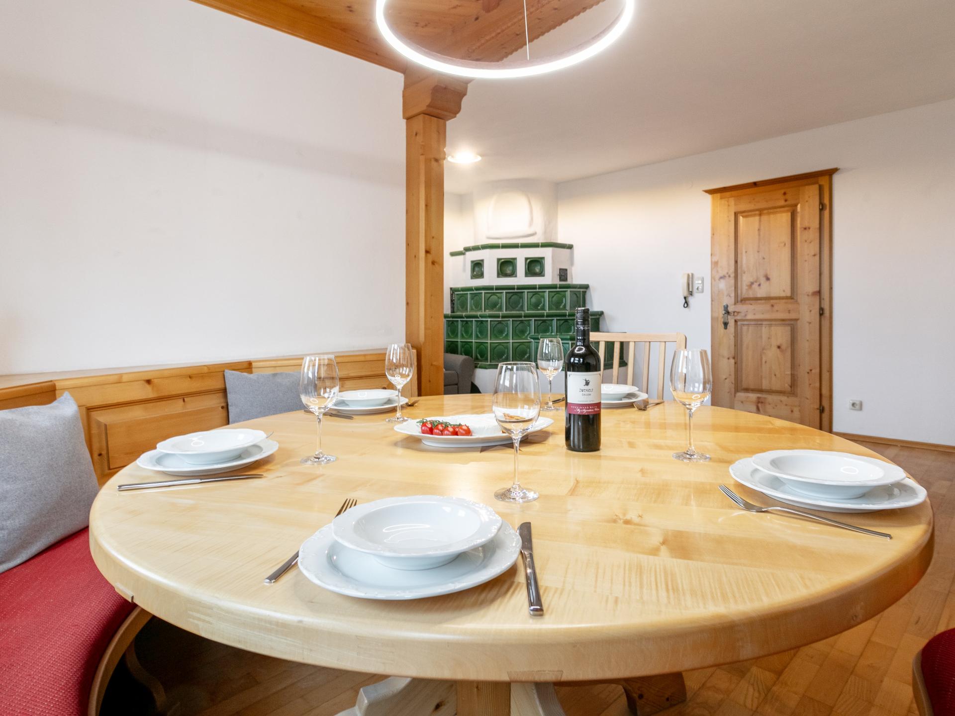 Ruim appartement in centrum Kirchberg met eigen sauna en tuin - foto 20