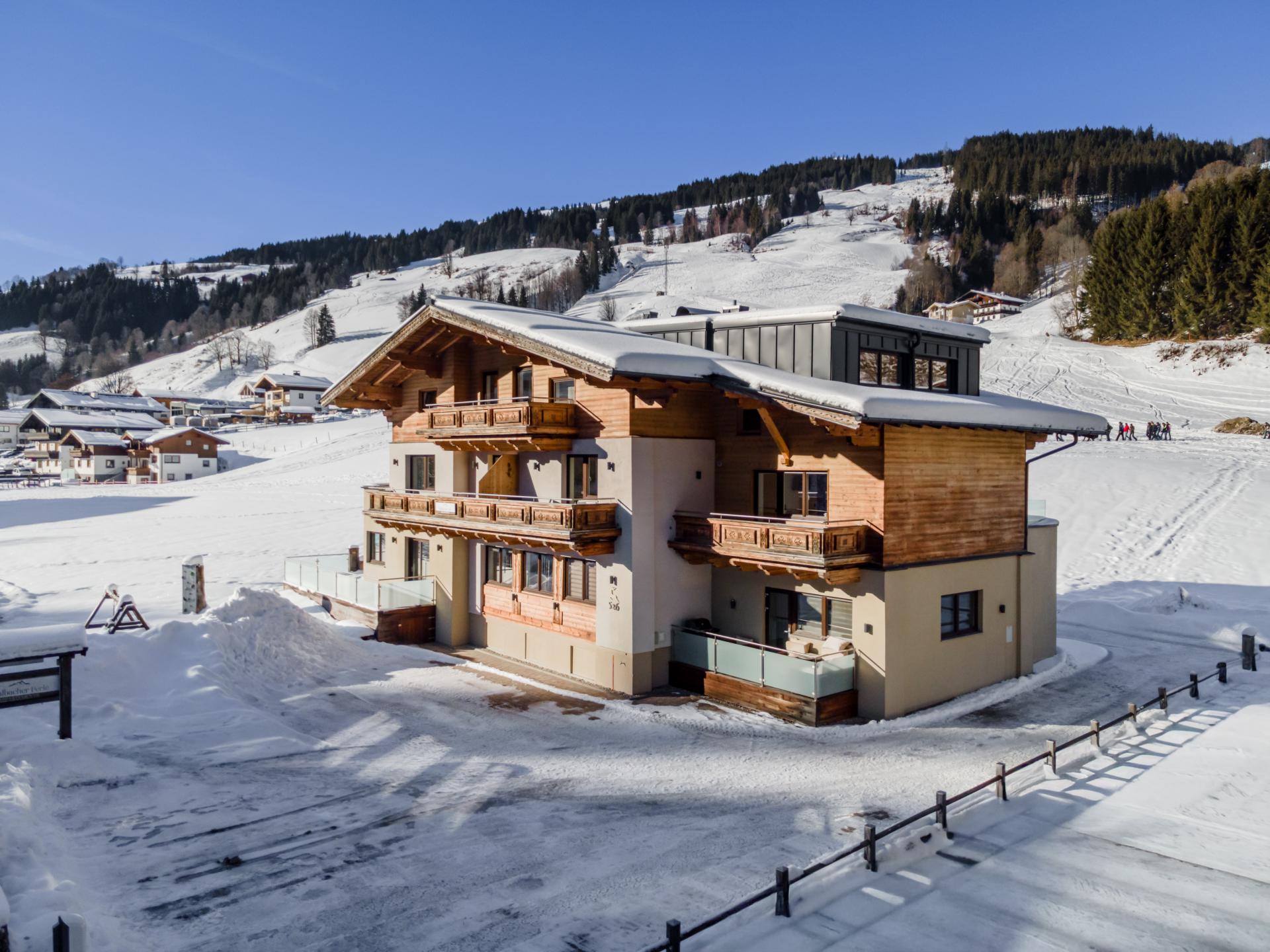 Penthouse met sauna aan de piste in Saalbach – 11 personen - foto 22