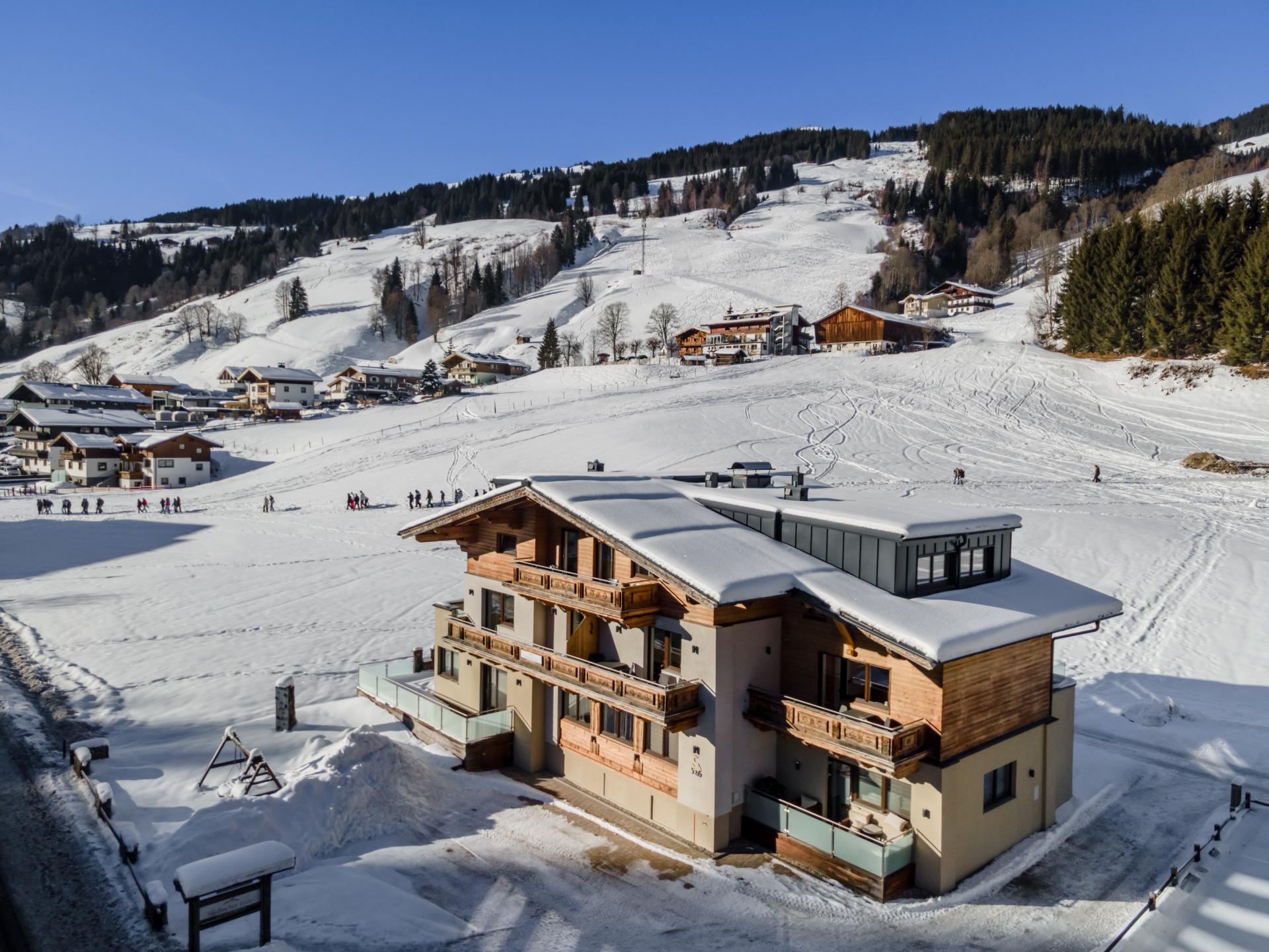 Penthouse met sauna aan de piste in Saalbach – 11 personen - foto 39