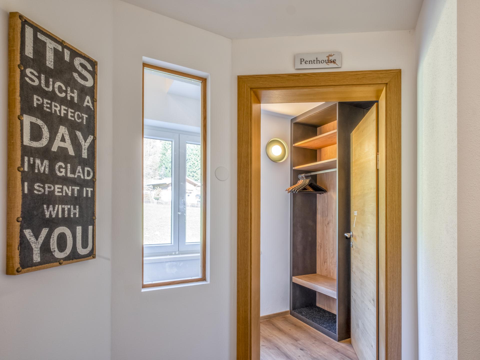 Penthouse met sauna aan de piste in Saalbach – 11 personen - foto 54