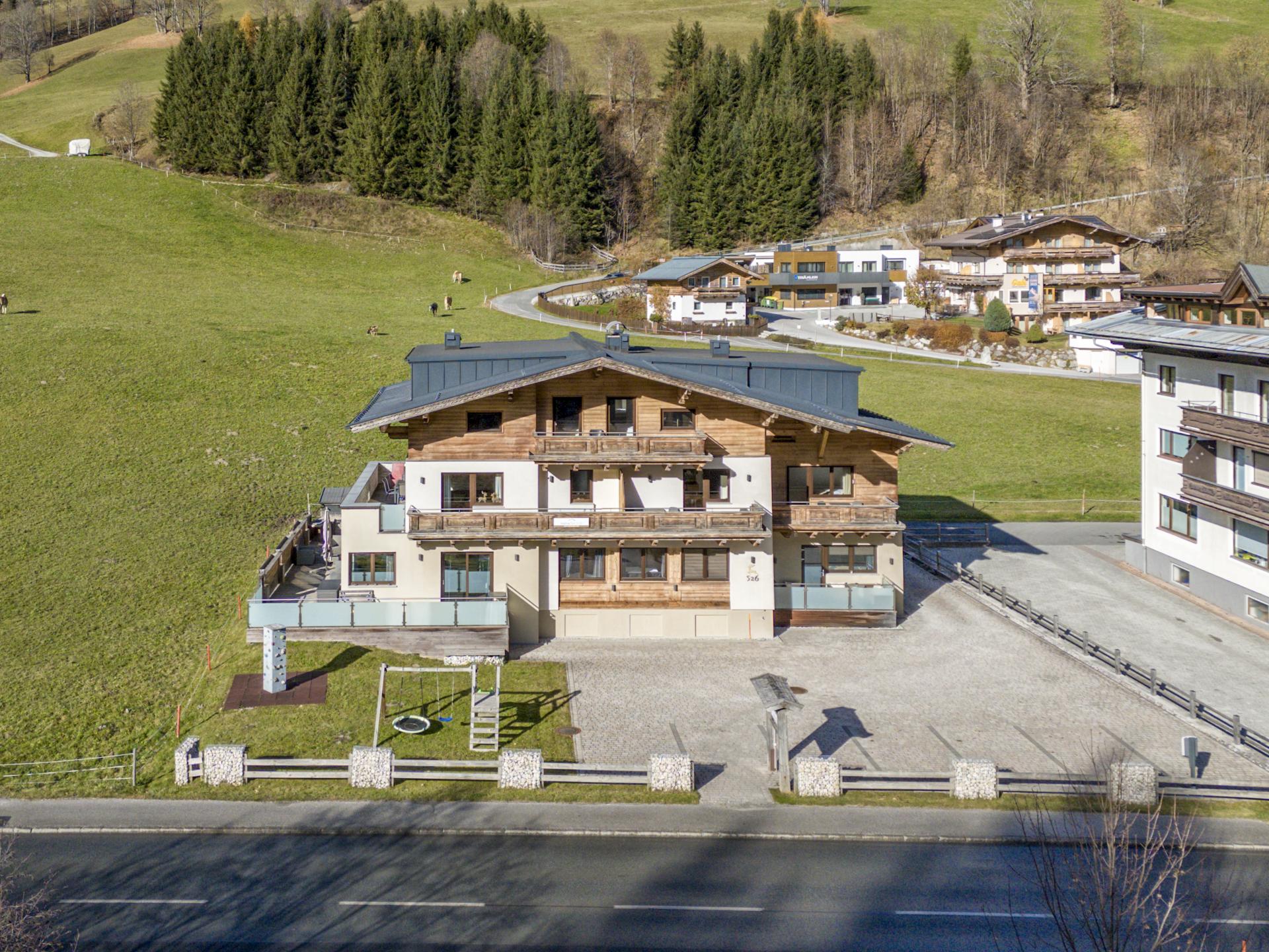 Penthouse met sauna aan de piste in Saalbach – 11 personen - foto 21