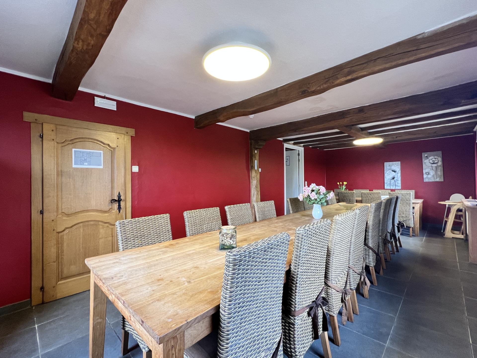 Groepswoning voor 15 in Malmedy met sauna, zwemspa en grote tuin - foto 14