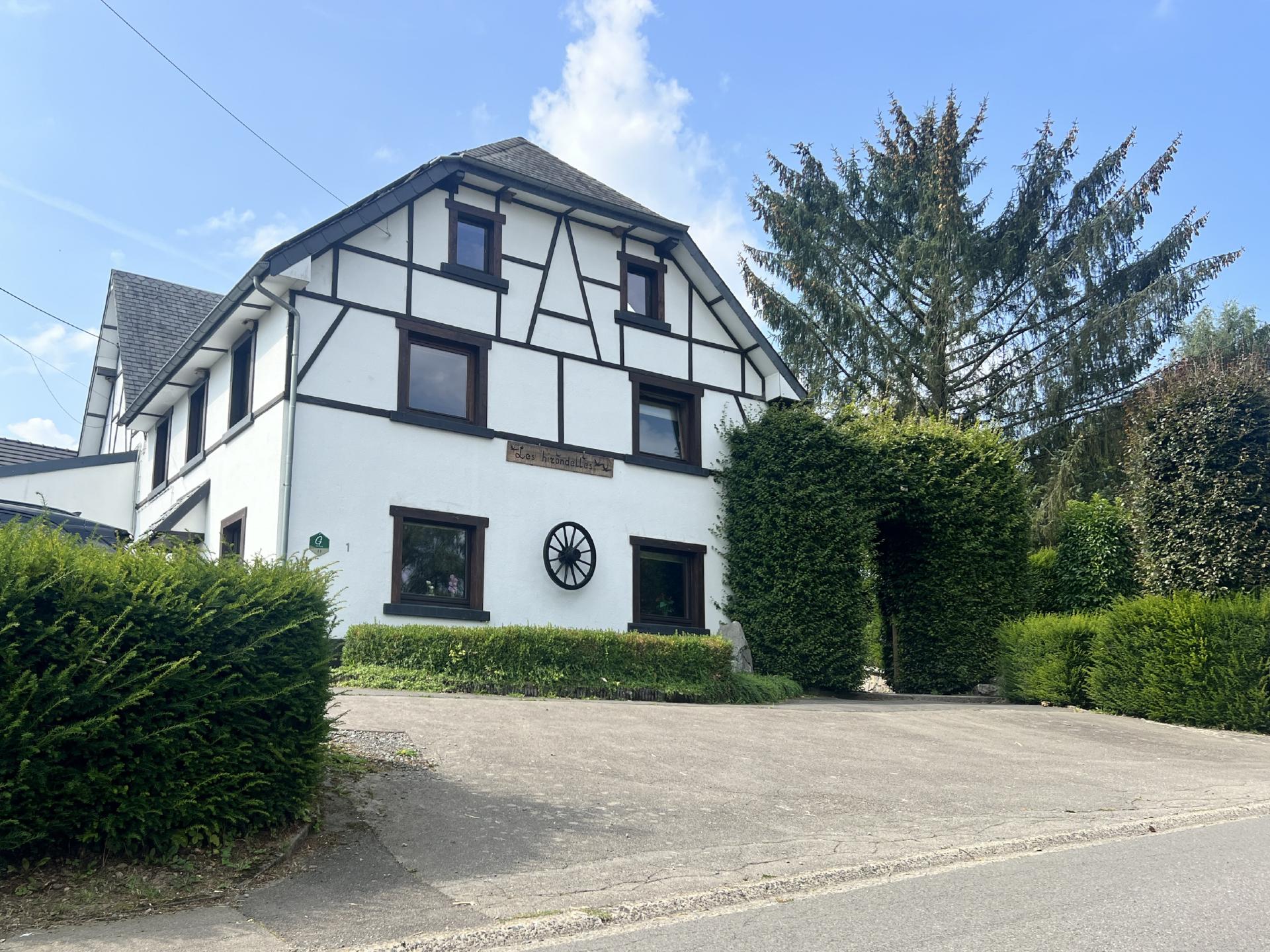 Groepswoning voor 15 in Malmedy met sauna, zwemspa en grote tuin - foto 1