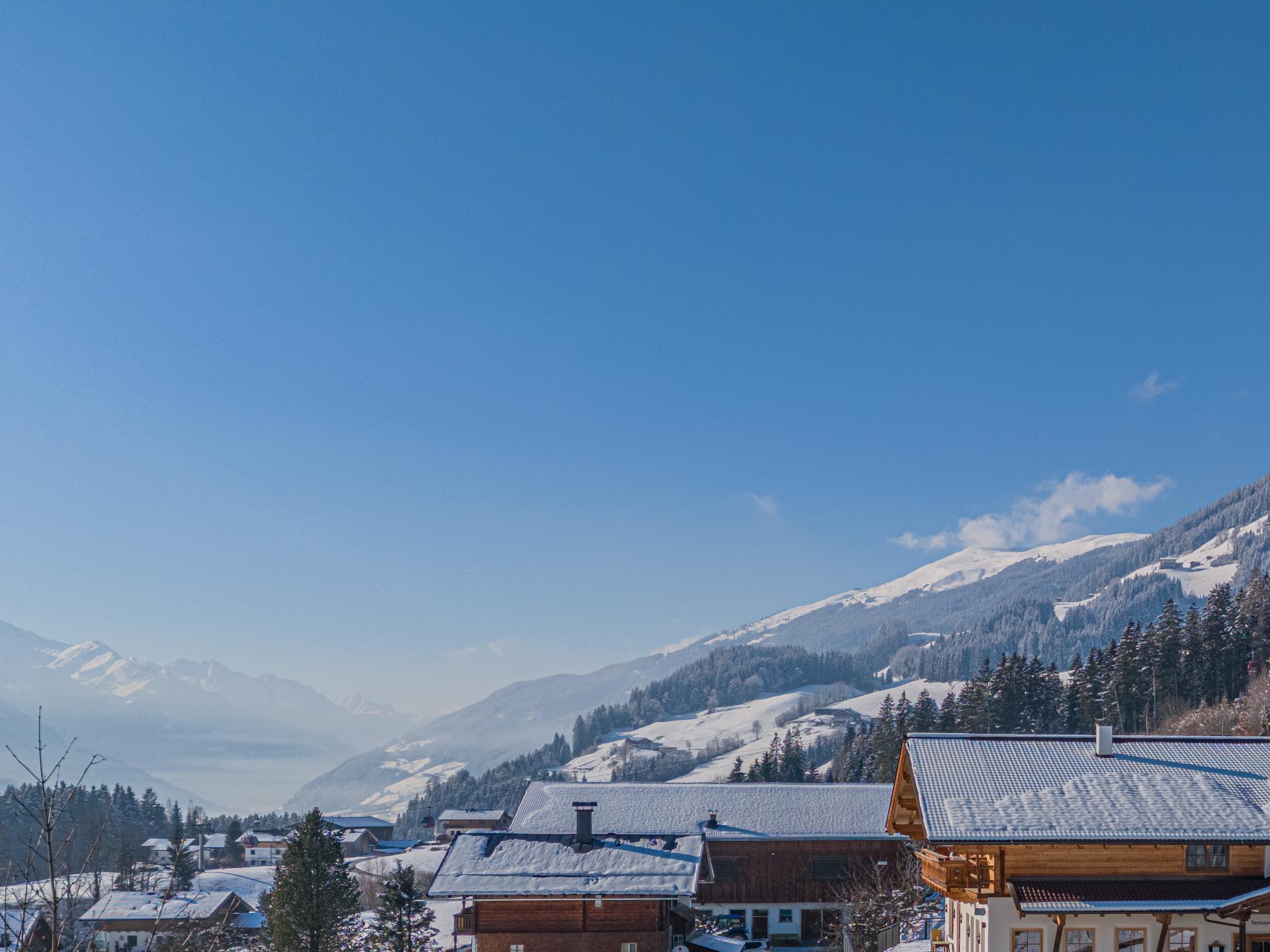 Centrum op 1,0 km: Ruim chalet voor 25 personen in Hollersbach im Pinzgau - foto 21