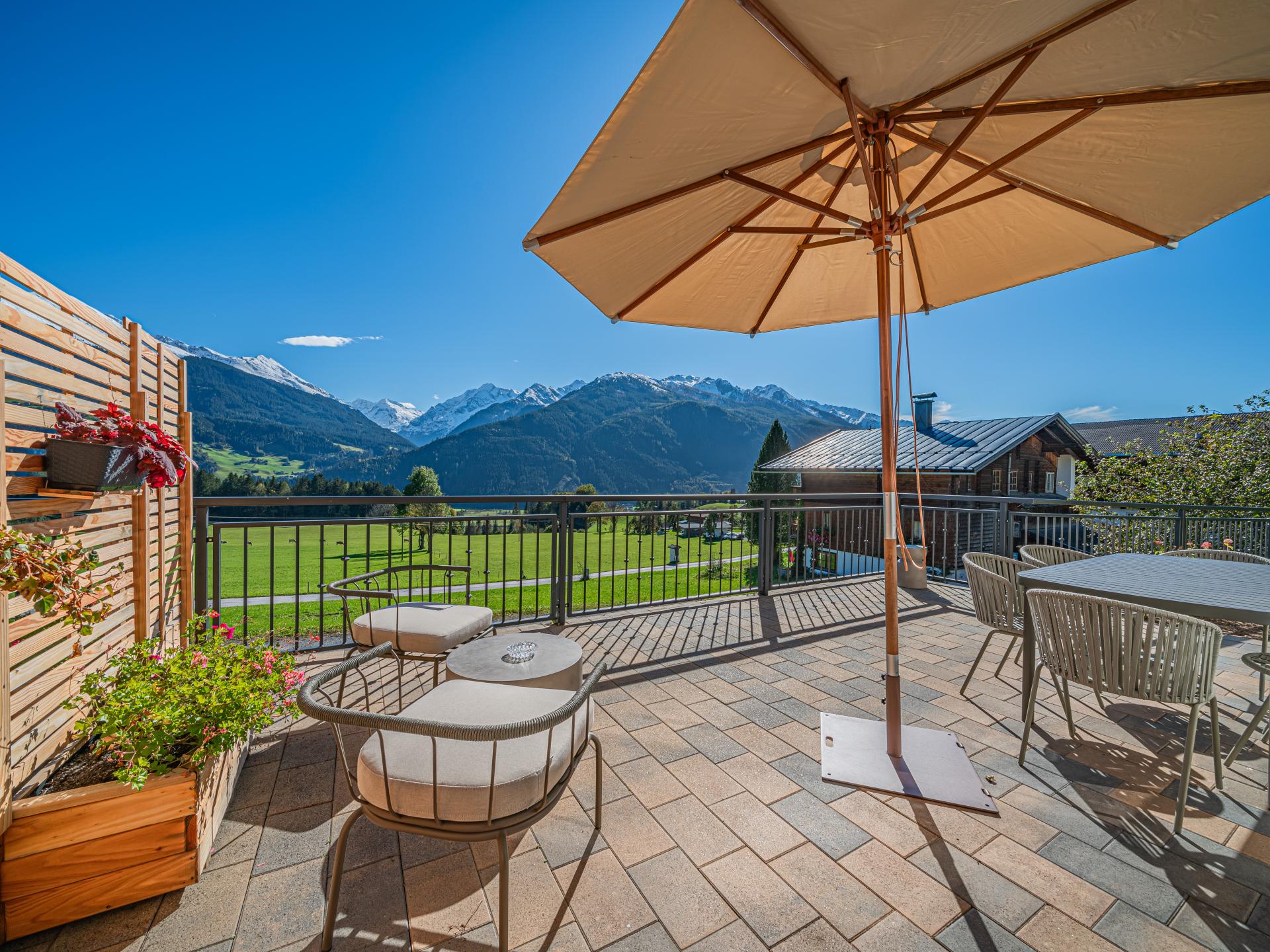 Centrum op 1,0 km: Ruim chalet voor 25 personen in Hollersbach im Pinzgau - foto 51