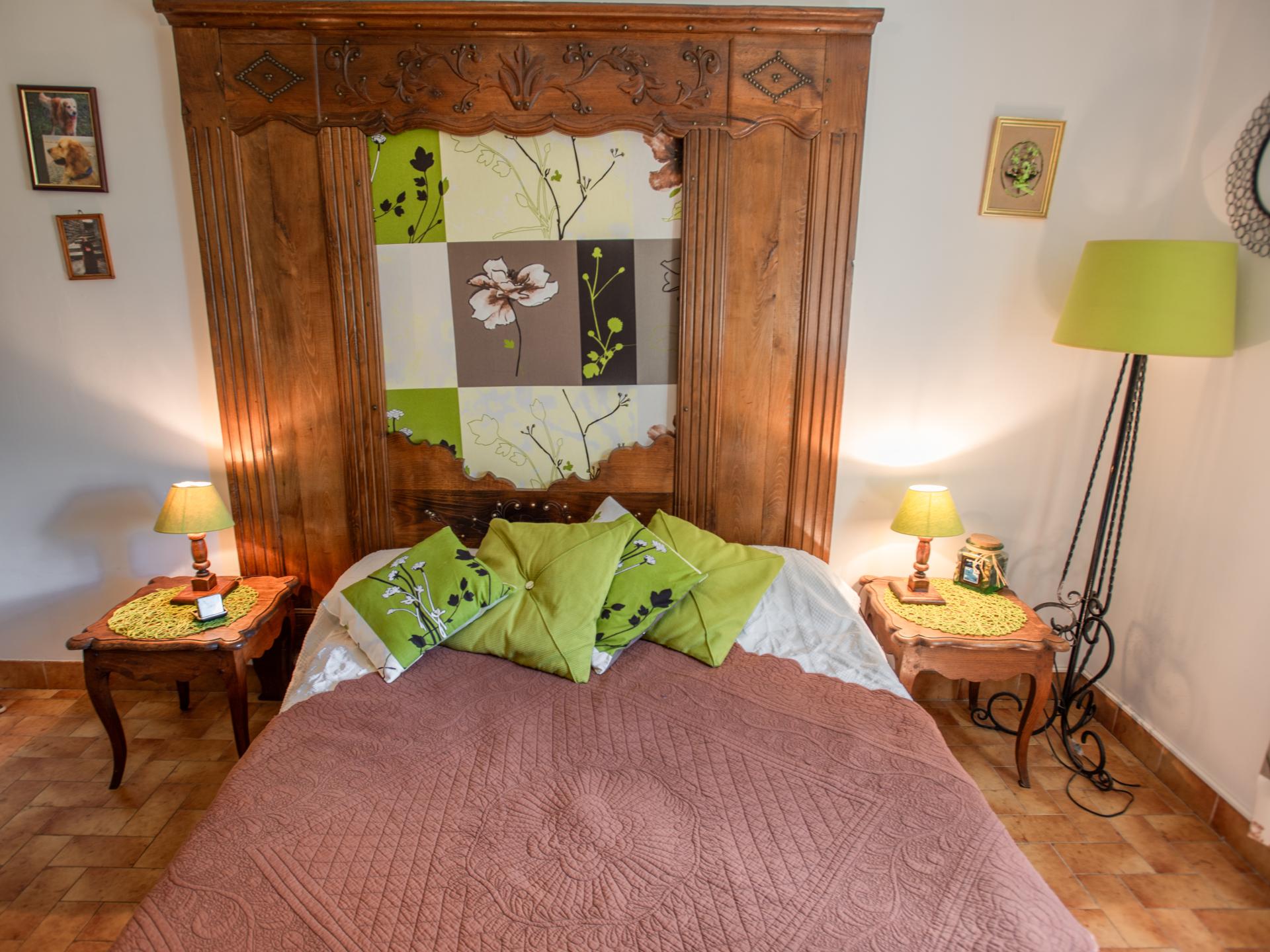 Vrijstaand huis met privézwembad en bloemrijke tuin in Clarensac - foto 12