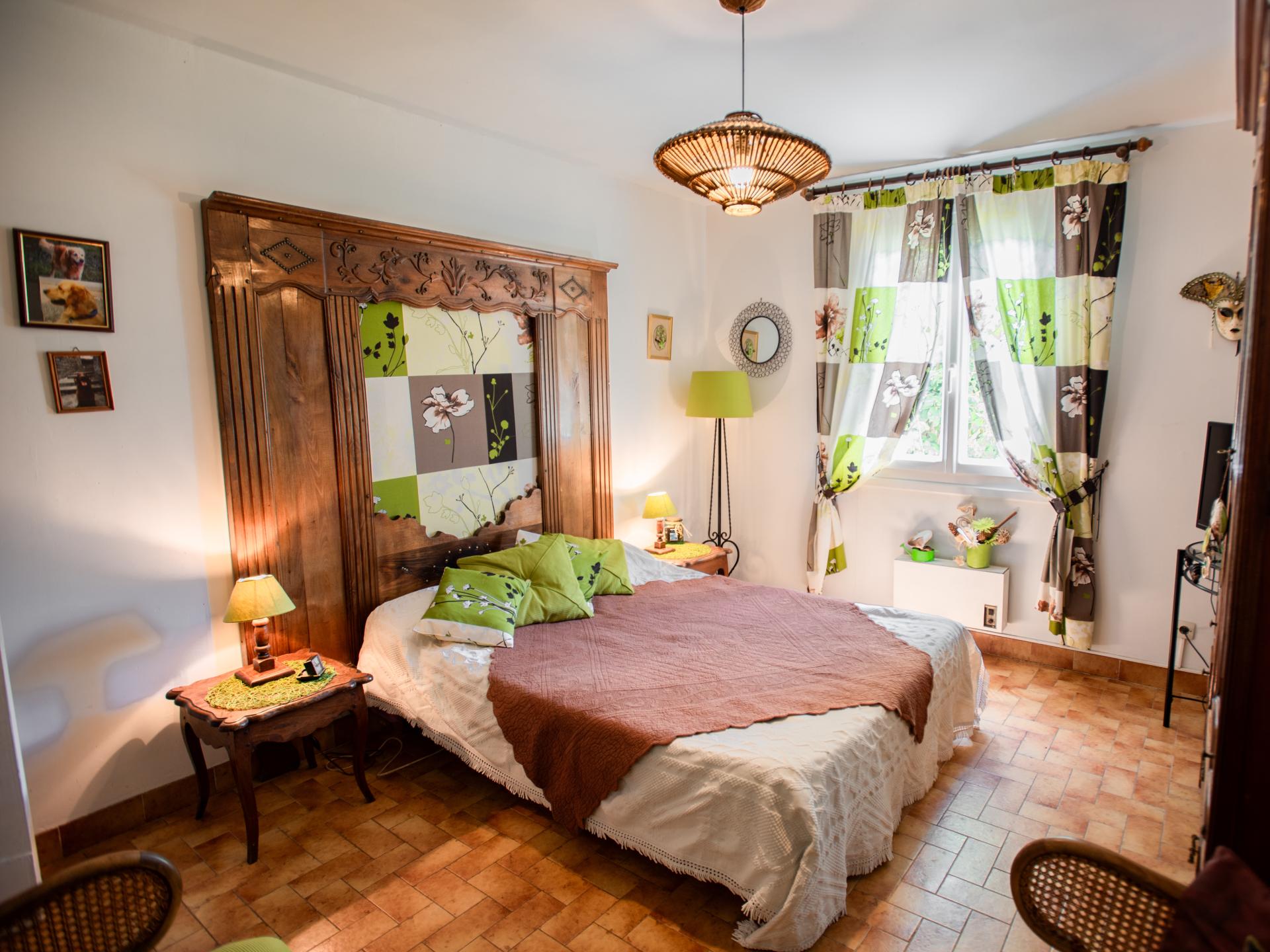 Vrijstaand huis met privézwembad en bloemrijke tuin in Clarensac - foto 11