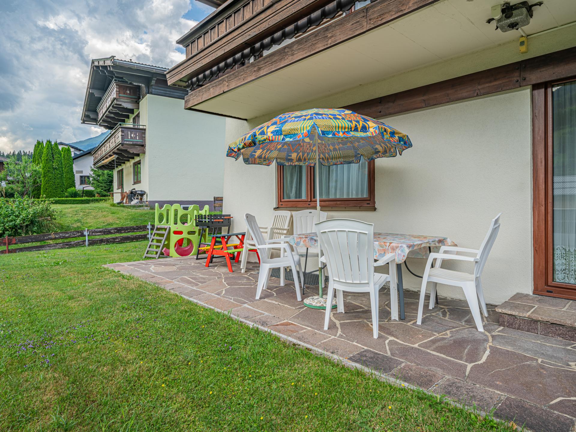 Vrijstaand huis aan de piste in Neukirchen met grote tuin - foto 10