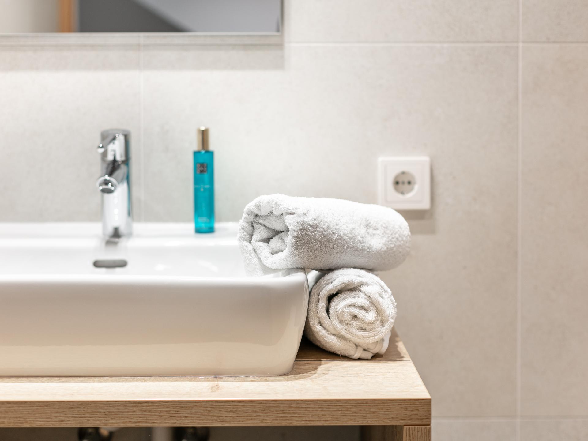 Luxe 10-persoons appartement in Pettneu am Arlberg, direct aan de piste - foto 85