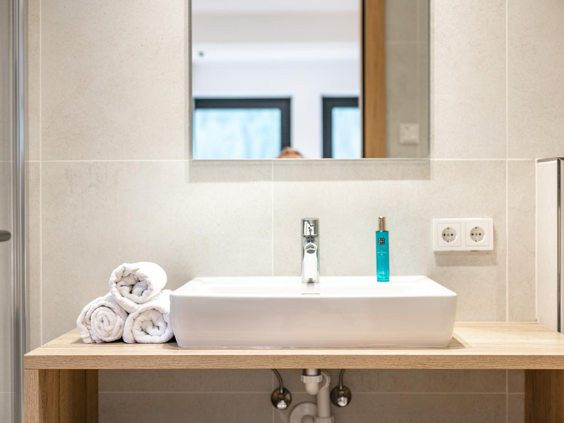 Luxe 10-persoons appartement in Pettneu am Arlberg, direct aan de piste - foto 83