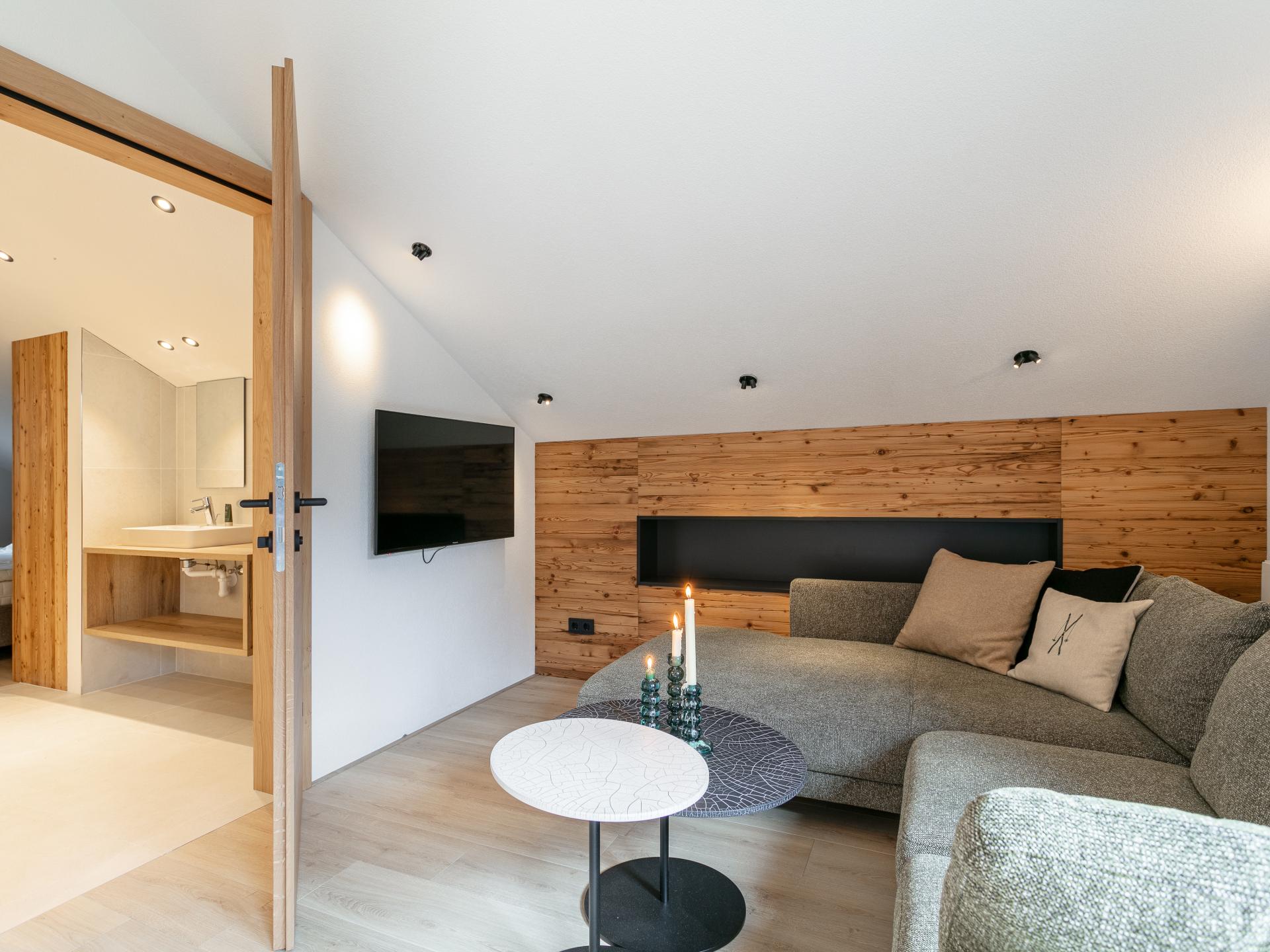 Luxe 10-persoons appartement in Pettneu am Arlberg, direct aan de piste - foto 8