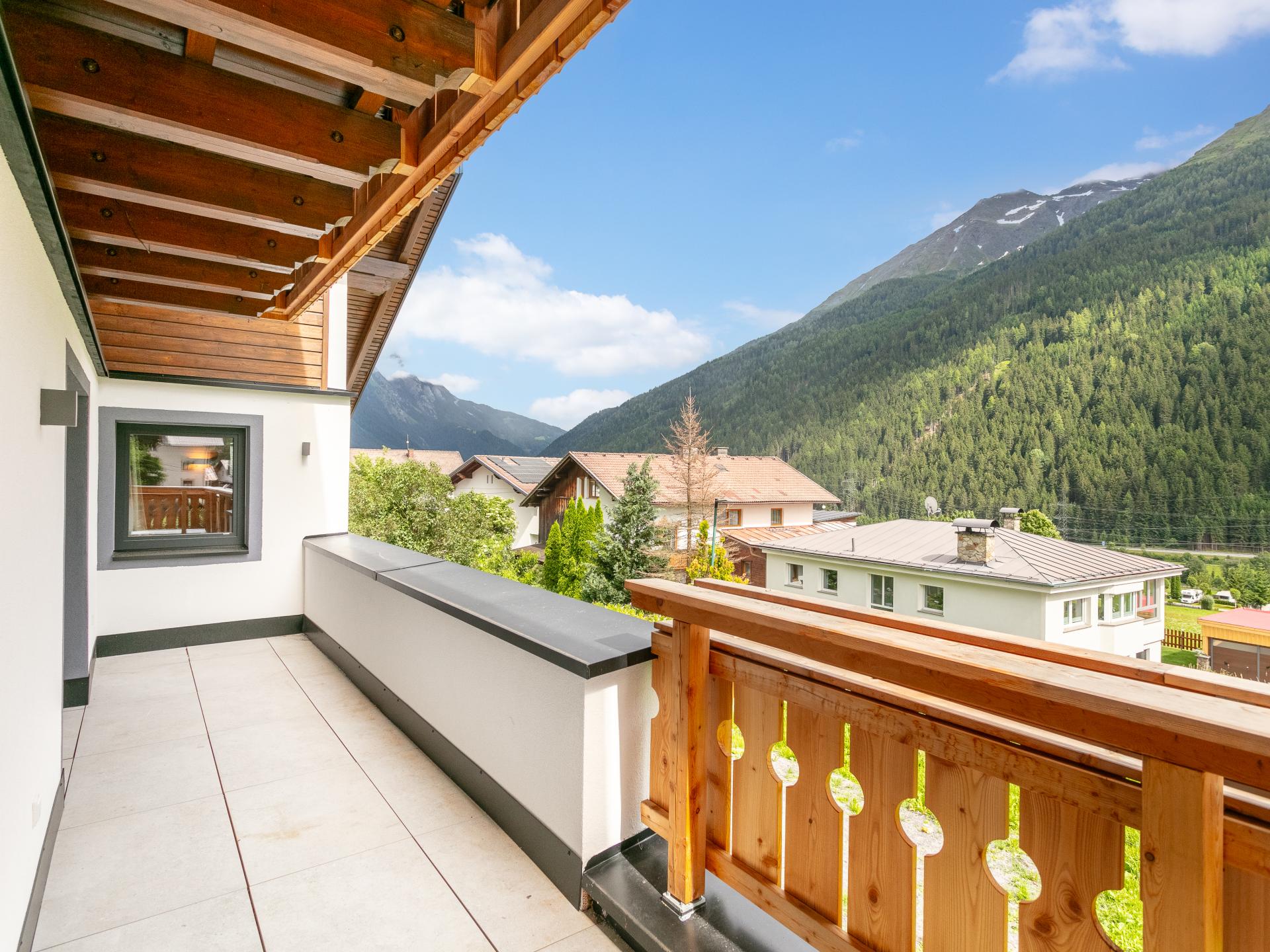 Luxe 10-persoons appartement in Pettneu am Arlberg, direct aan de piste - foto 62
