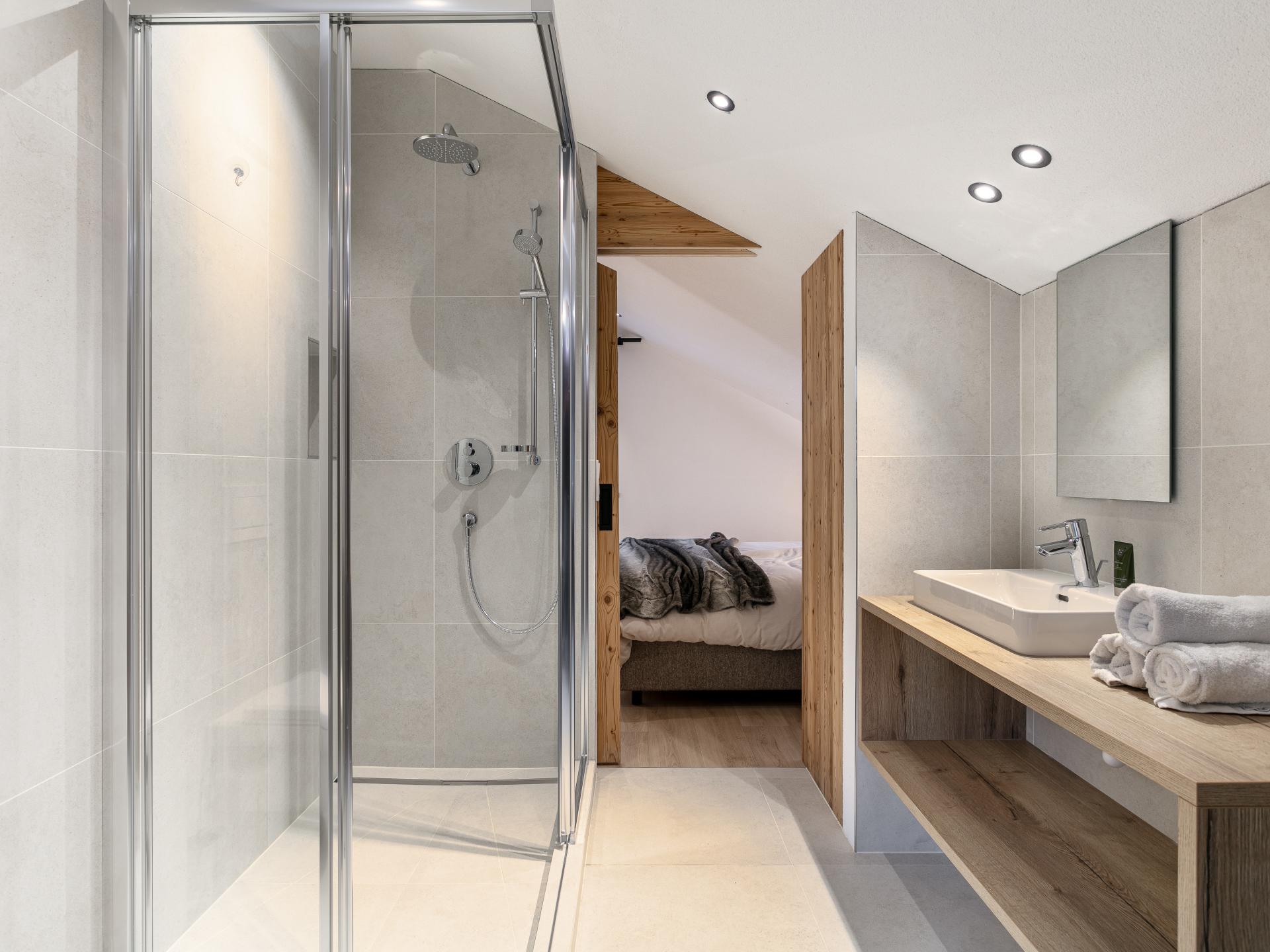 Luxe 10-persoons appartement in Pettneu am Arlberg, direct aan de piste - foto 6