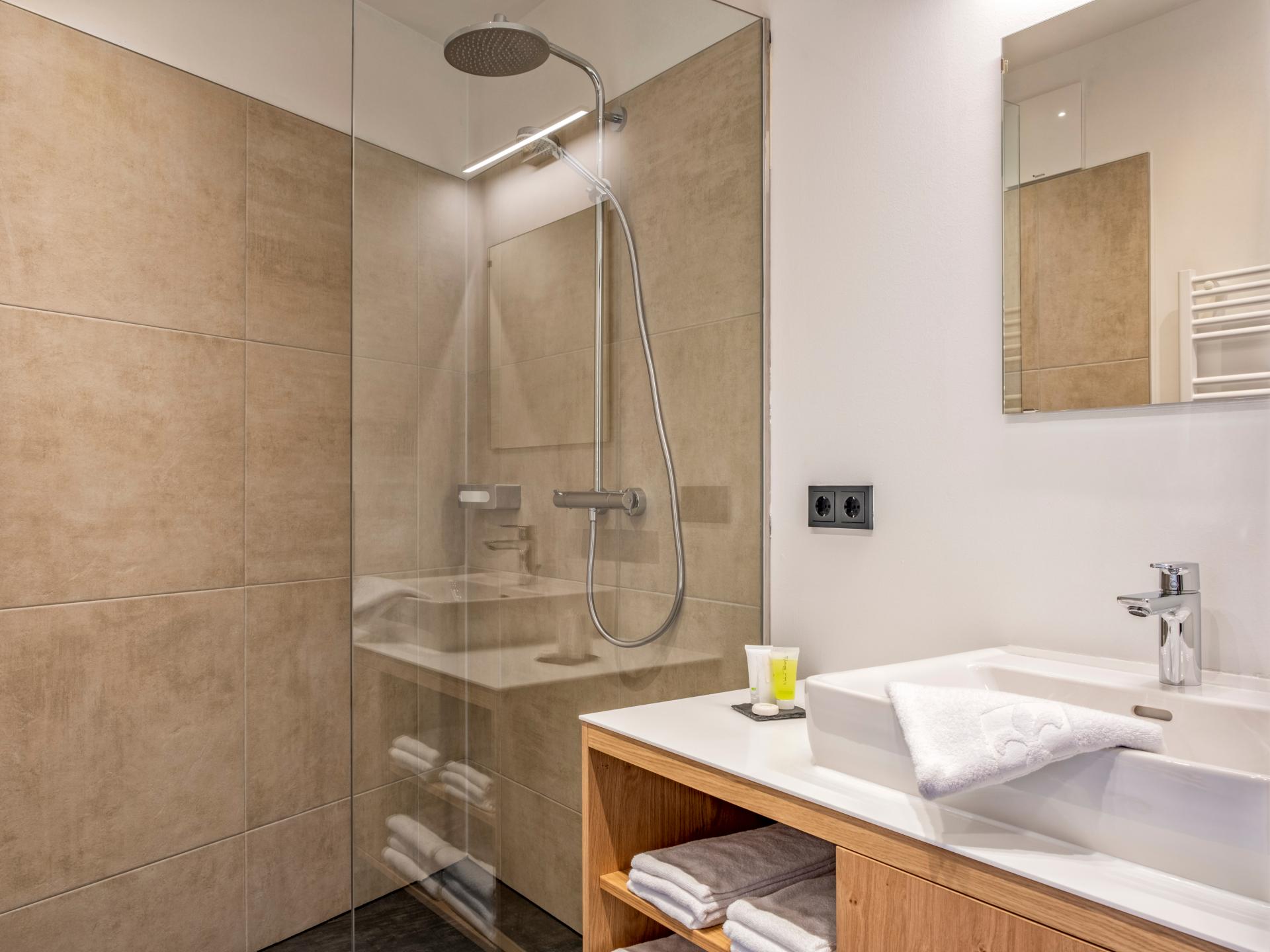 Exclusief appartement met sauna en hot tub, direct aan de piste in Weißpriach - foto 4
