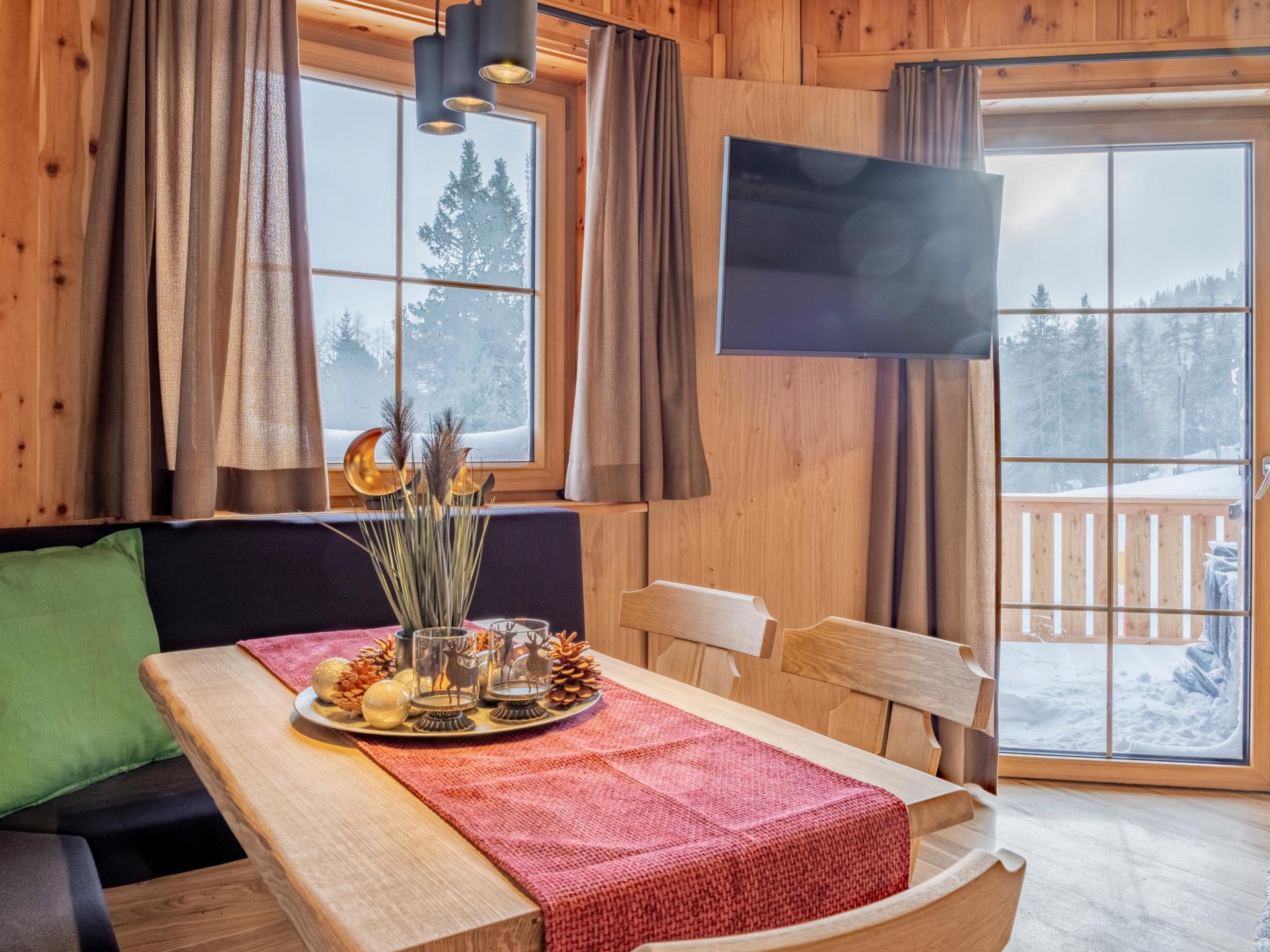 Exclusief appartement met sauna en hot tub, direct aan de piste in Weißpriach - foto 1