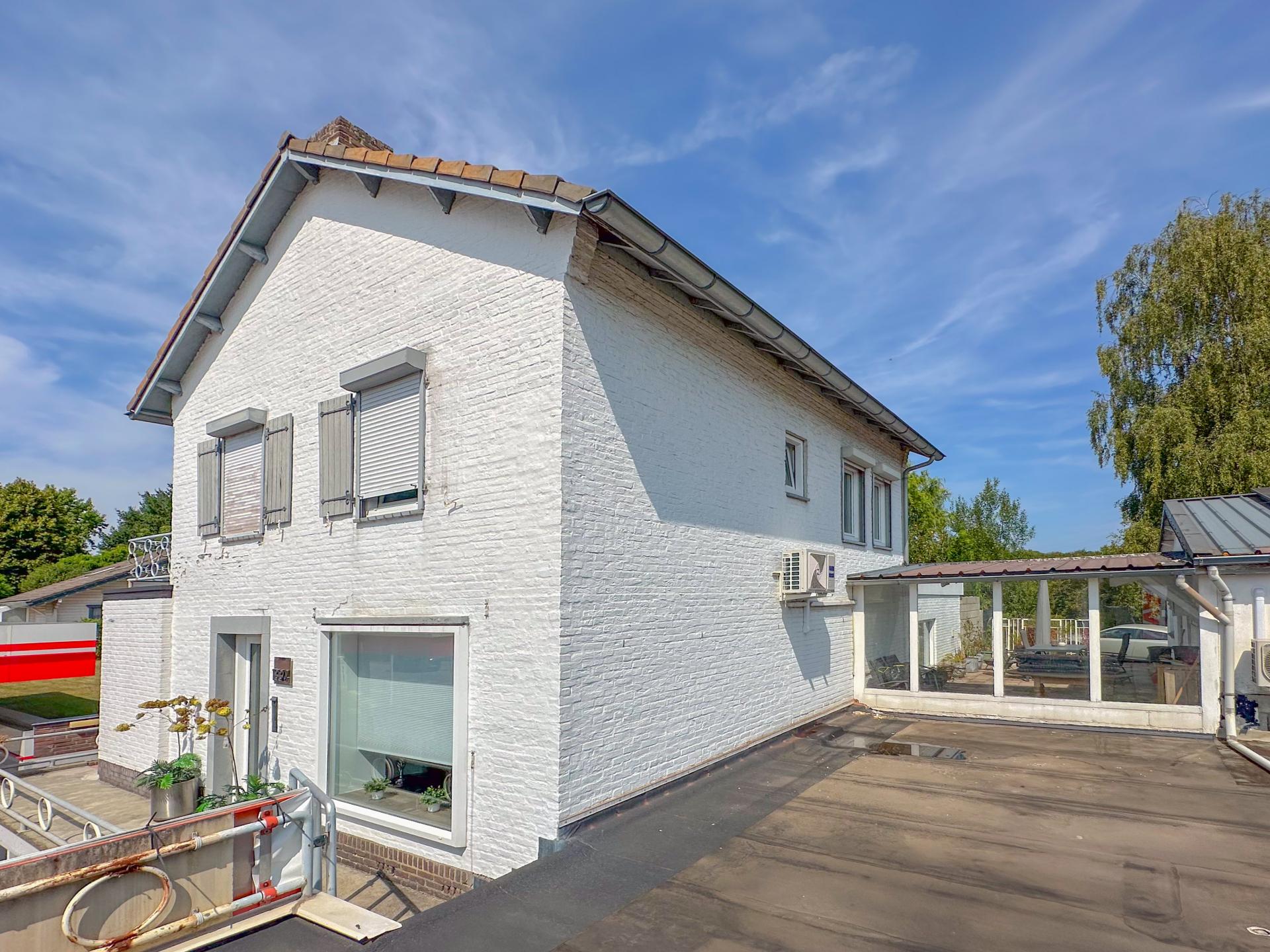 Modern vakantiehuis met tuin op steenworp afstand van Valkenburg - foto 31