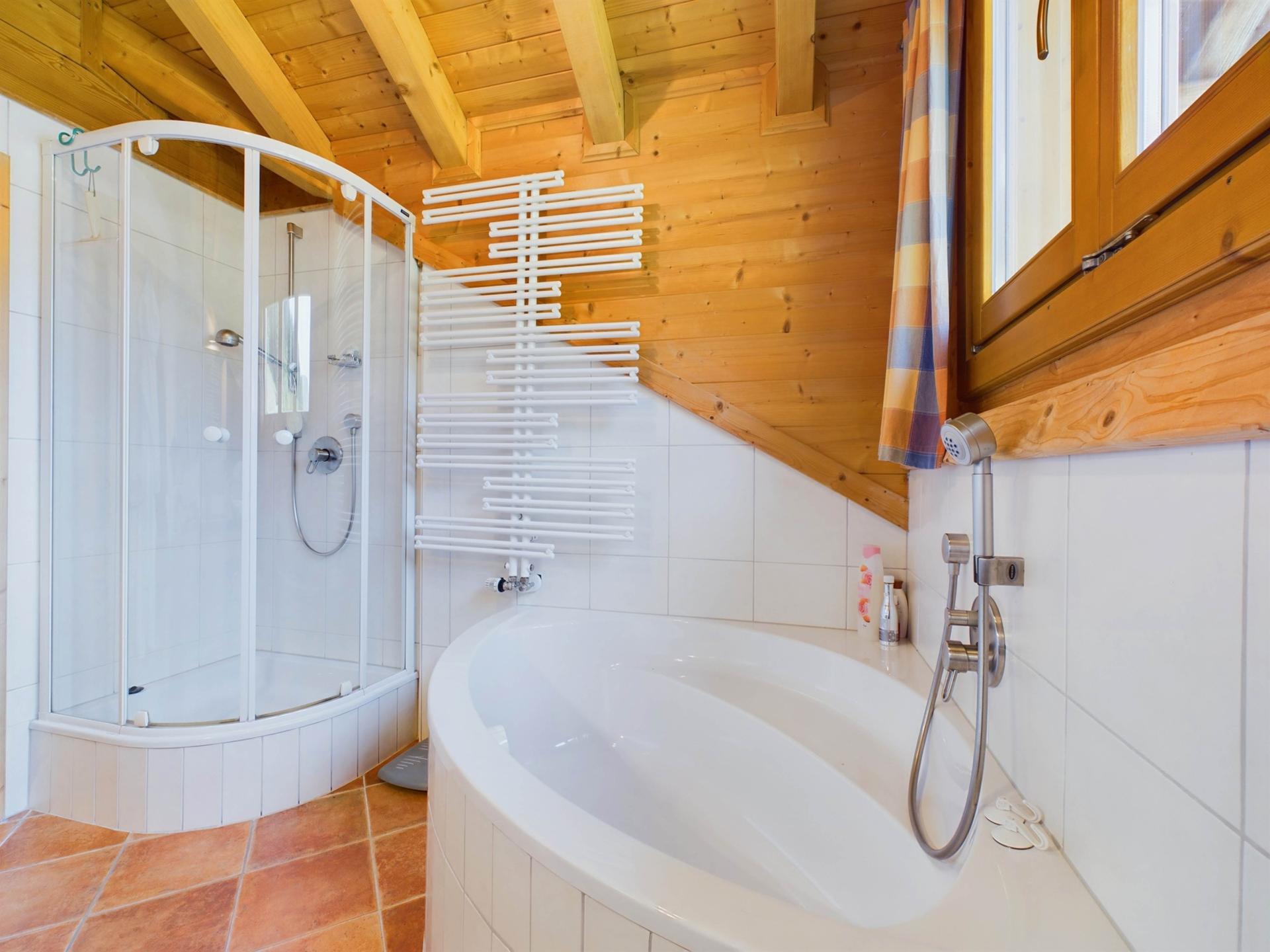 Vrijstaand chalet met sauna op 300m van de piste in Hippach - foto 8