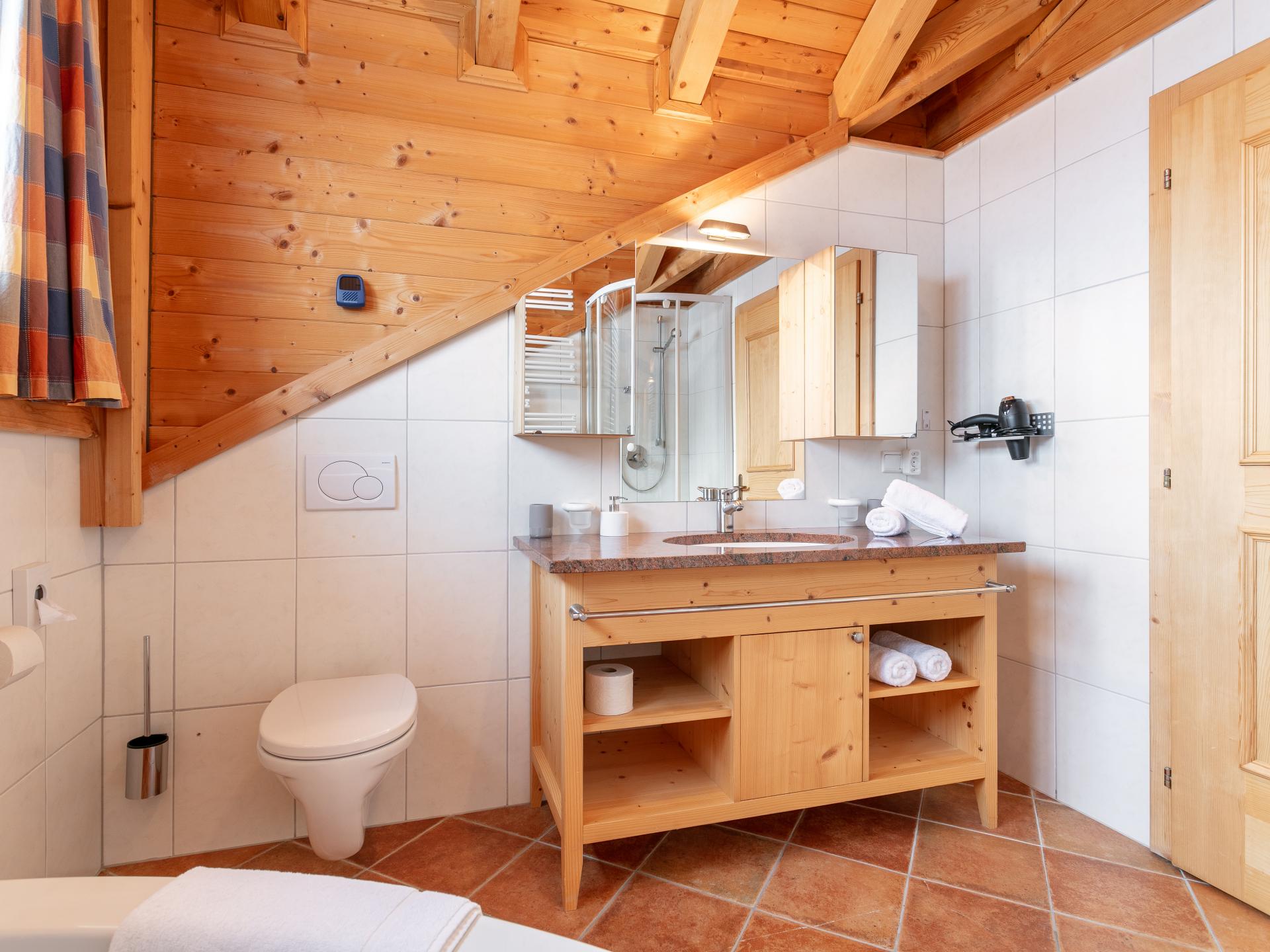 Vrijstaand chalet met sauna op 300m van de piste in Hippach - foto 36