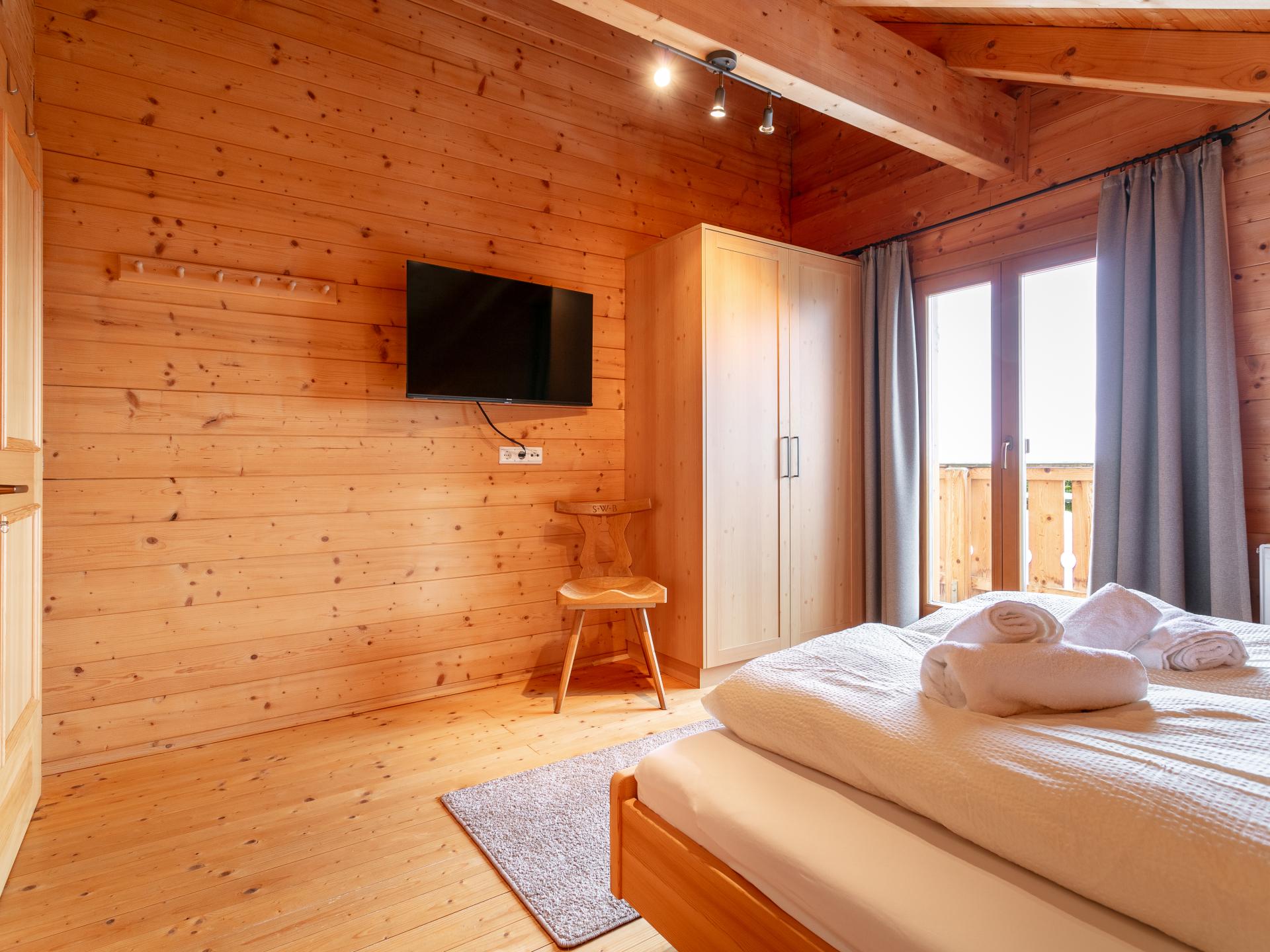Vrijstaand chalet met sauna op 300m van de piste in Hippach - foto 34