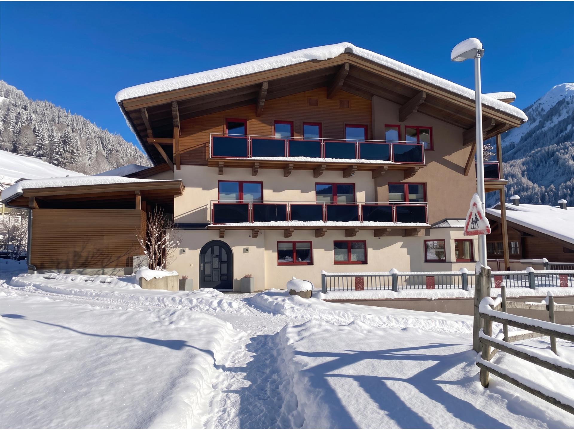 Op 600 m van de piste: ruim penthouse voor 10 personen in Viehhofen - foto 41