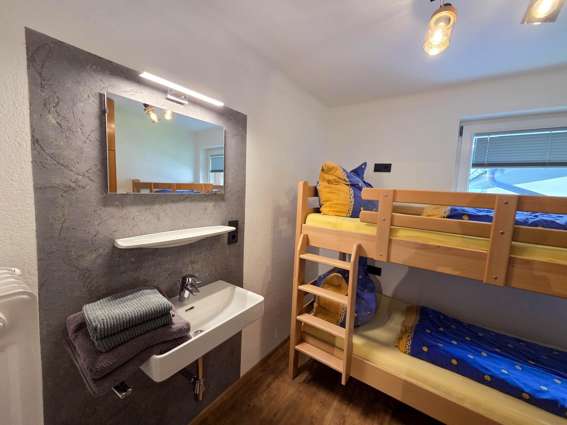 Ruim chalet voor 8 personen met balkon, 250m van de skilift - foto 21