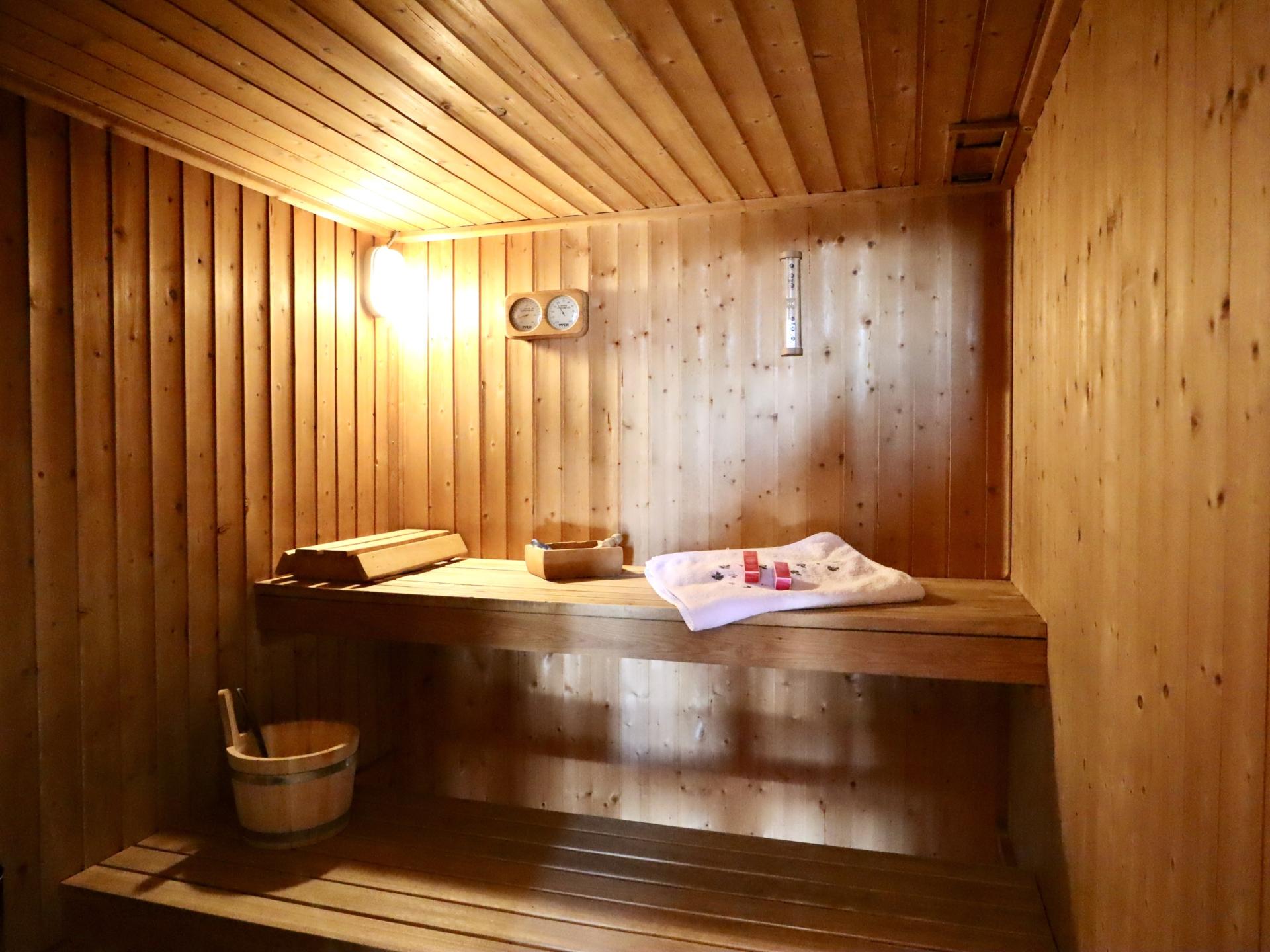 Vrijstaand vakantiehuis in Fraiture voor 15 personen met sauna - foto 8