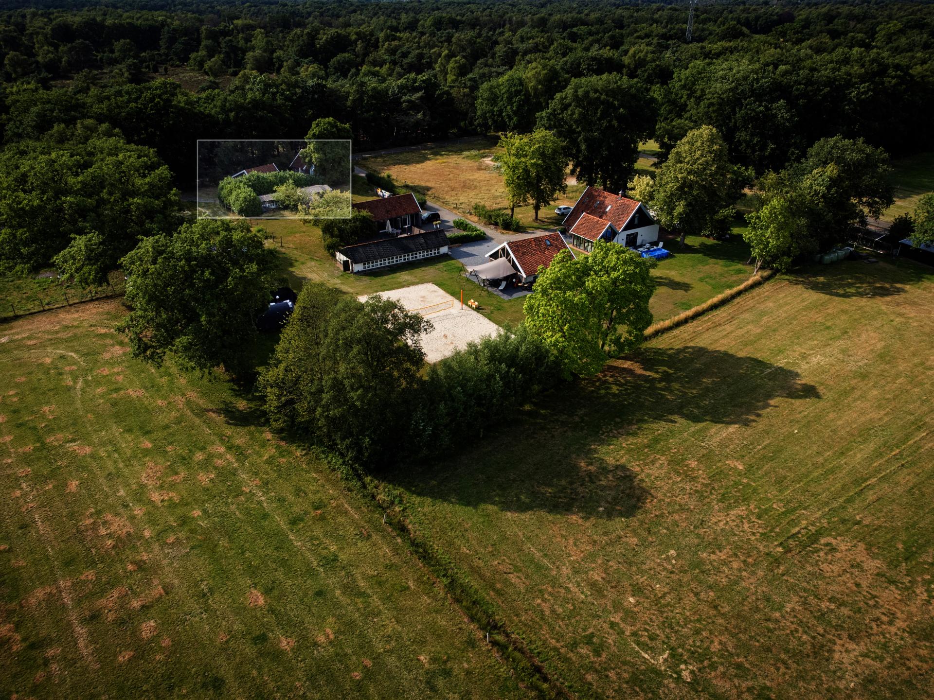 Design vakantiehuis met houtkachel op landgoed in bosrijk Twente - foto 36