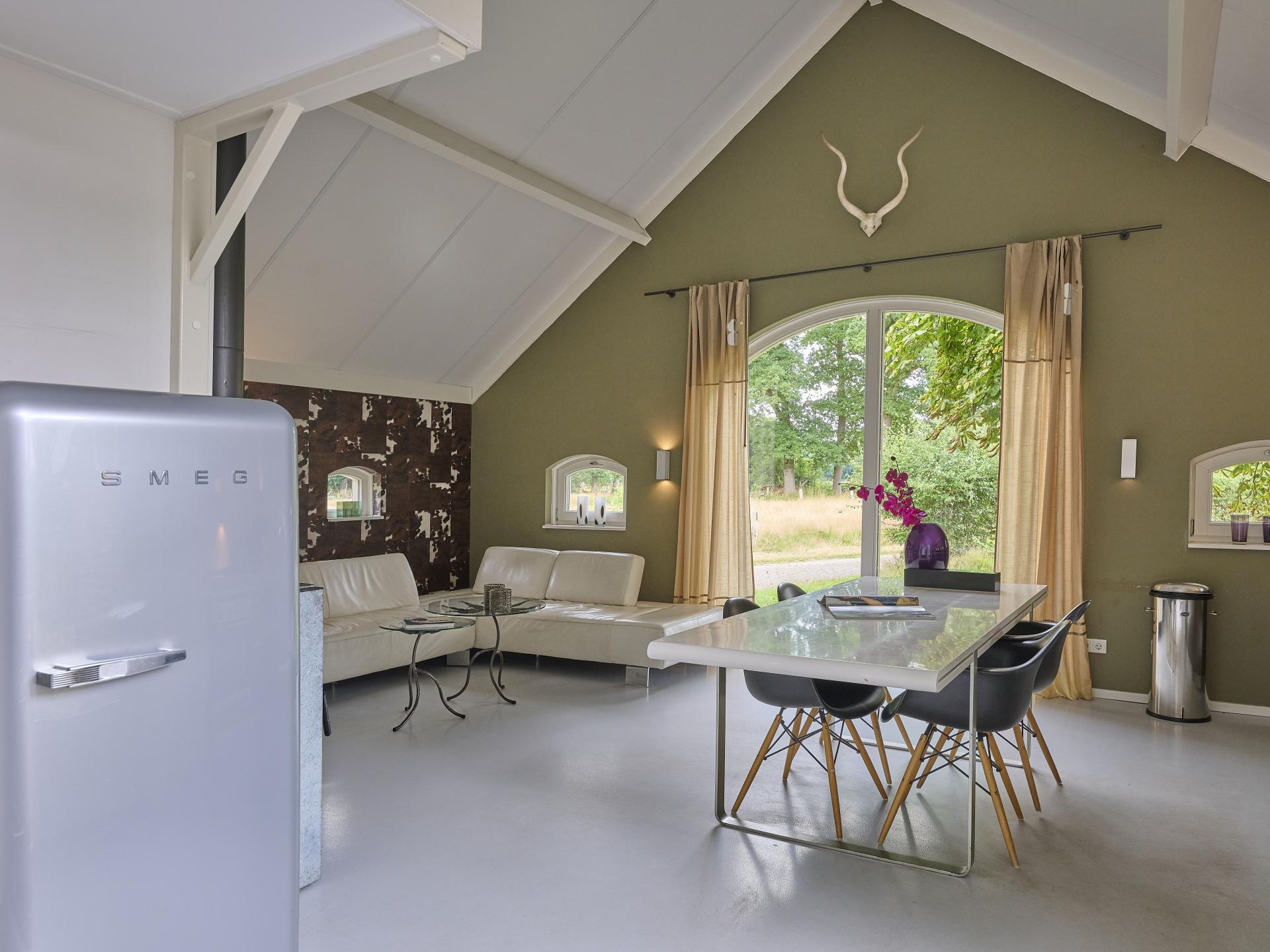 Design vakantiehuis met houtkachel op landgoed in bosrijk Twente - foto 13