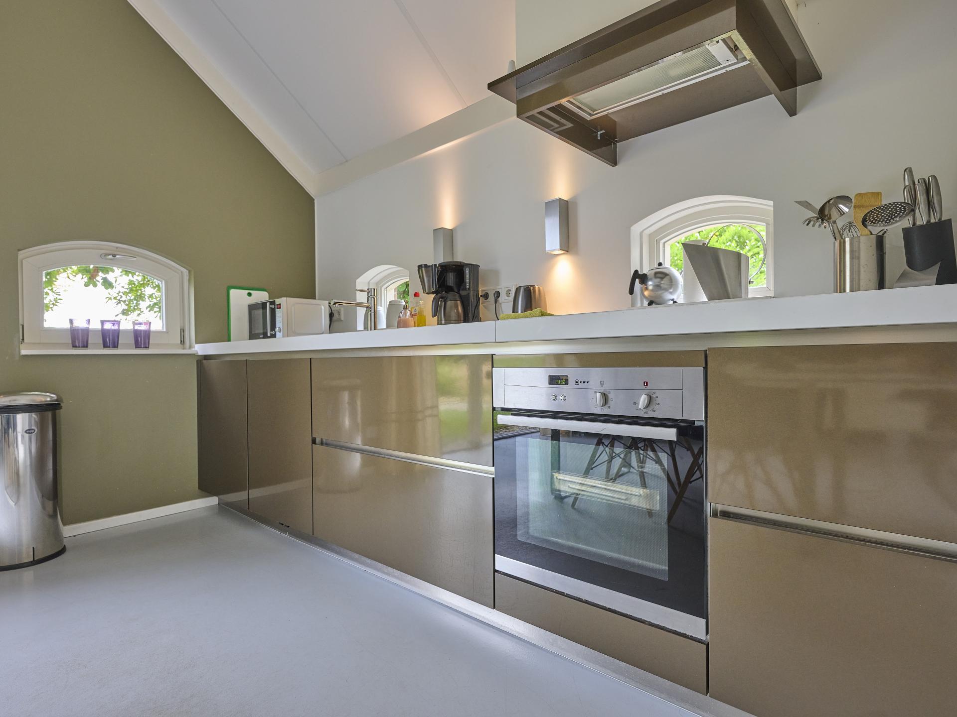 Design vakantiehuis met houtkachel op landgoed in bosrijk Twente - foto 6