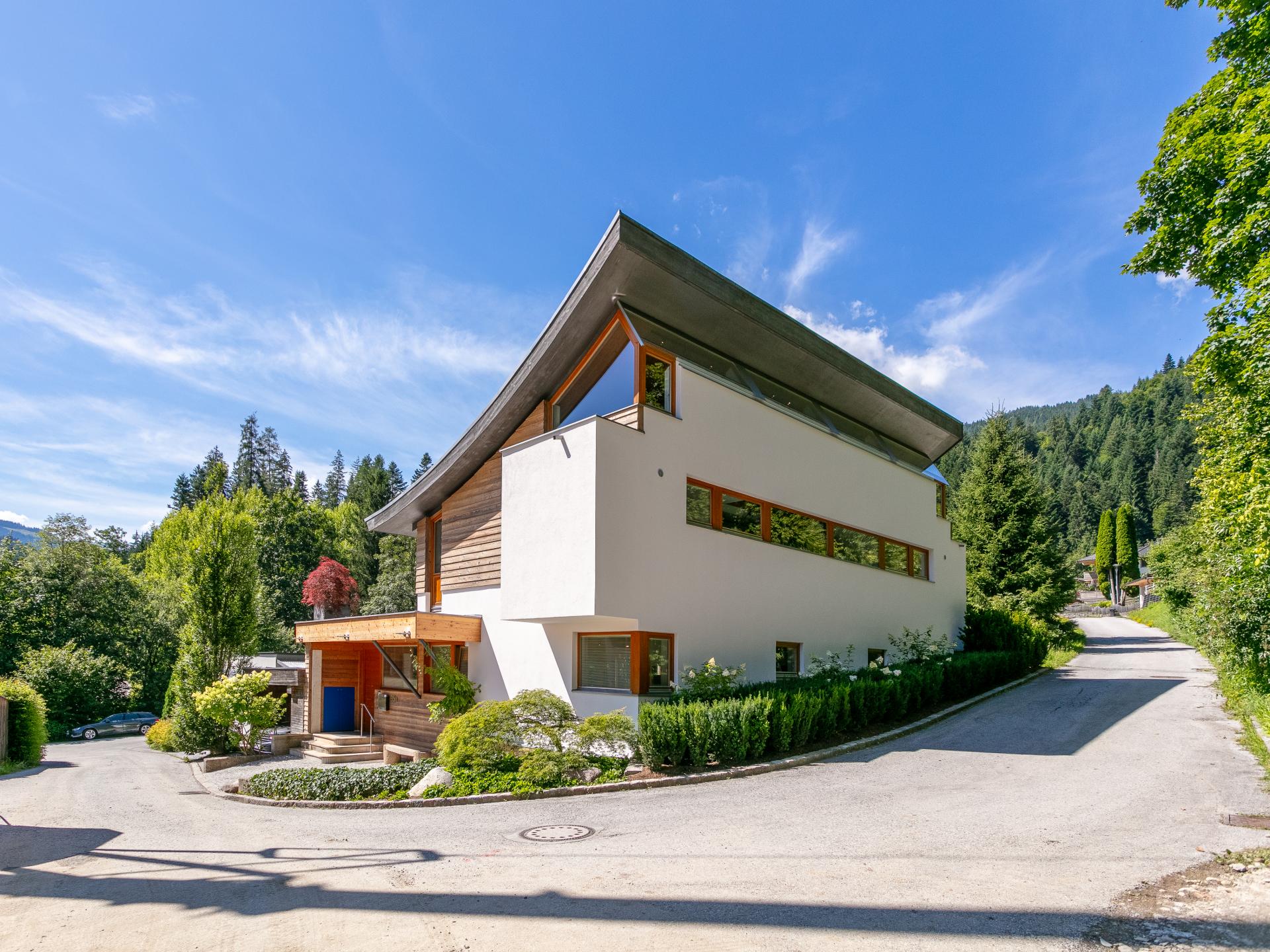 Aan de piste: Luxe vrijstaand chalet in Hopfgarten im Brixental - foto 46