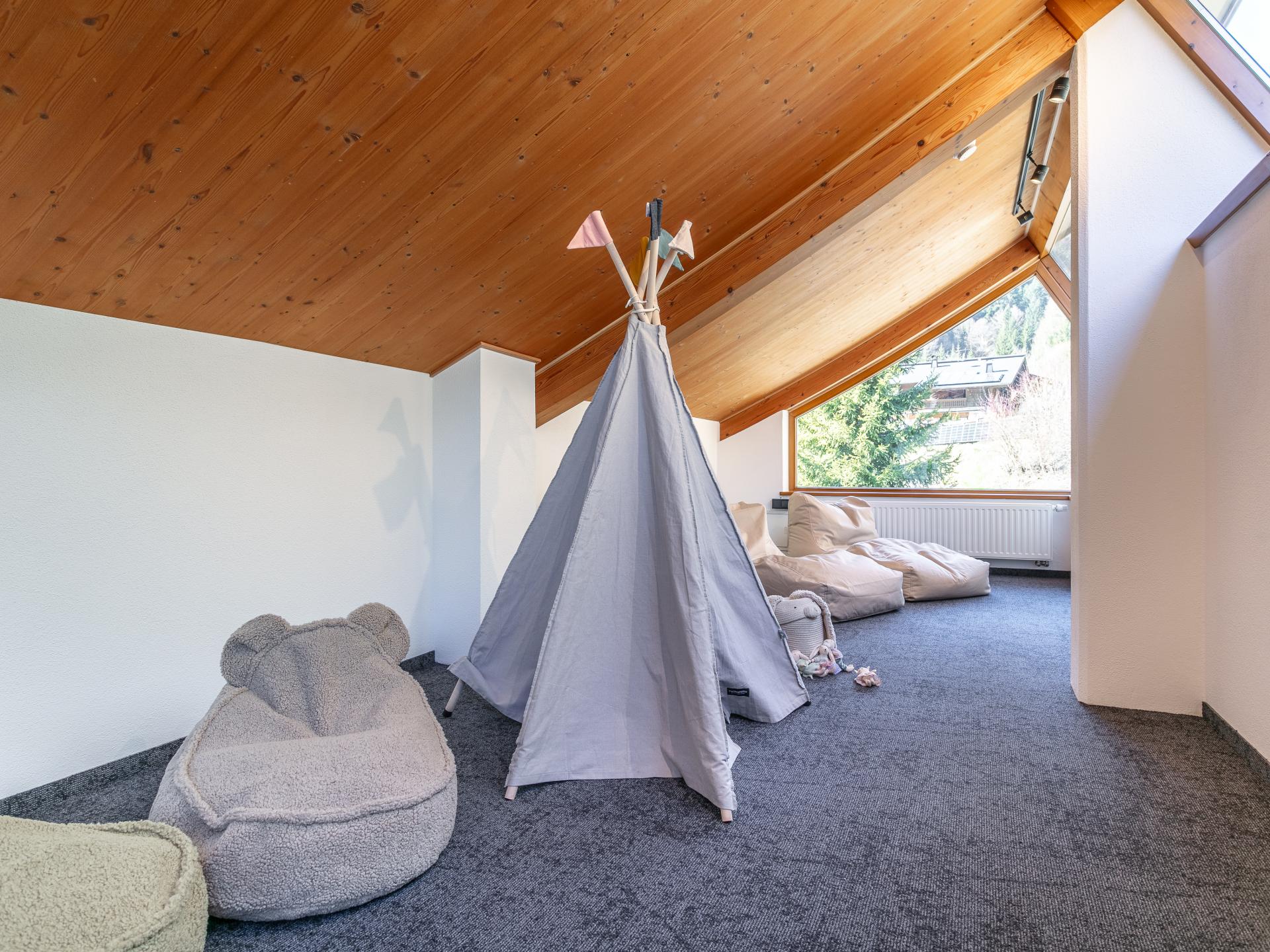Aan de piste: Luxe vrijstaand chalet in Hopfgarten im Brixental - foto 27