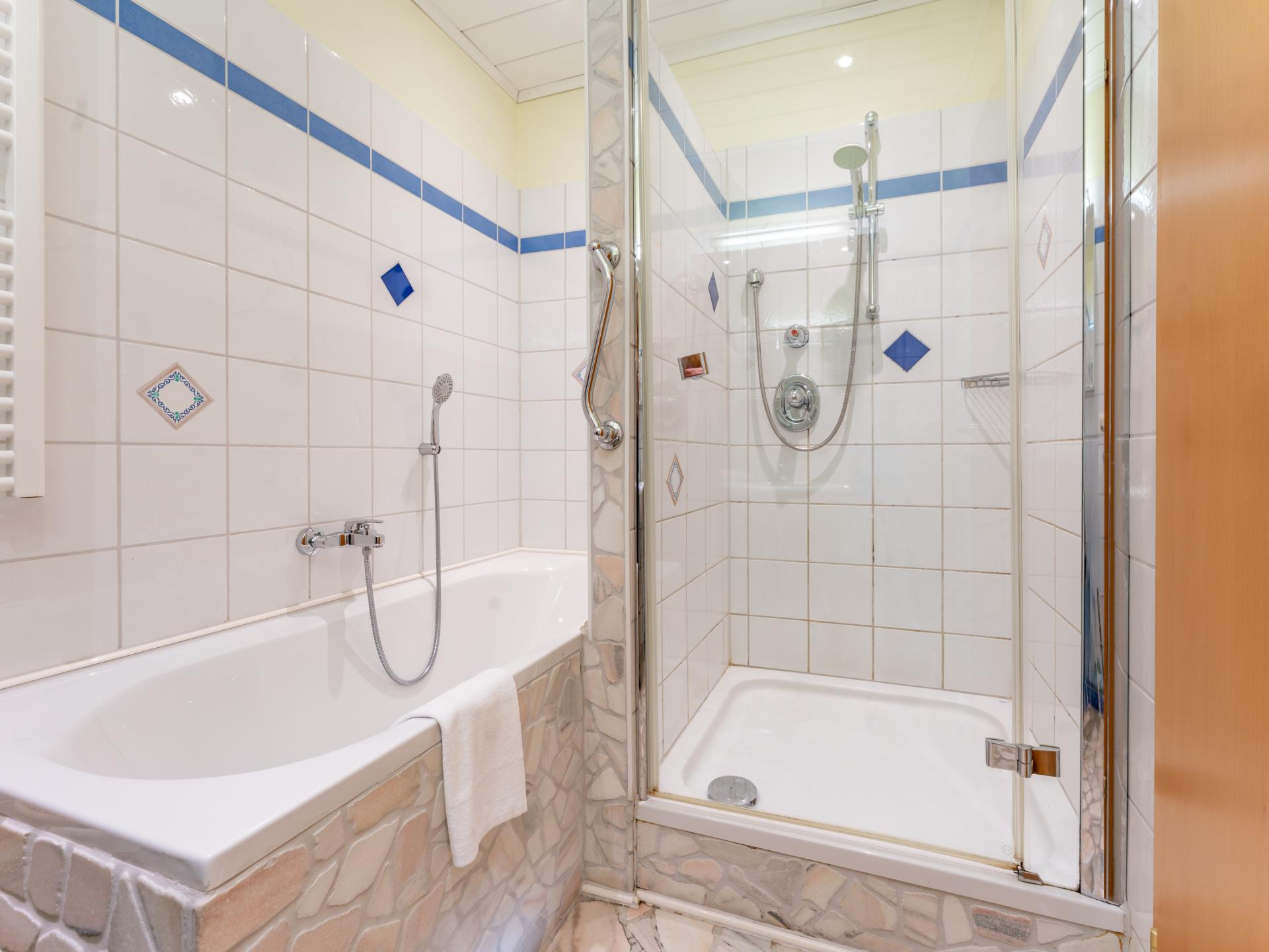 Op 500 m van de piste: knus appartement in centrum Mariapfarr - foto 8