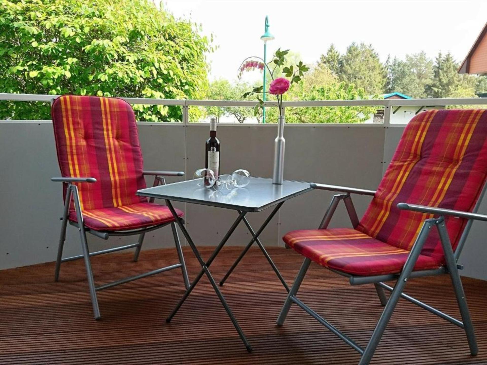 Op 300 m van zee: Licht appartement in centrum Boltenhagen - foto 24