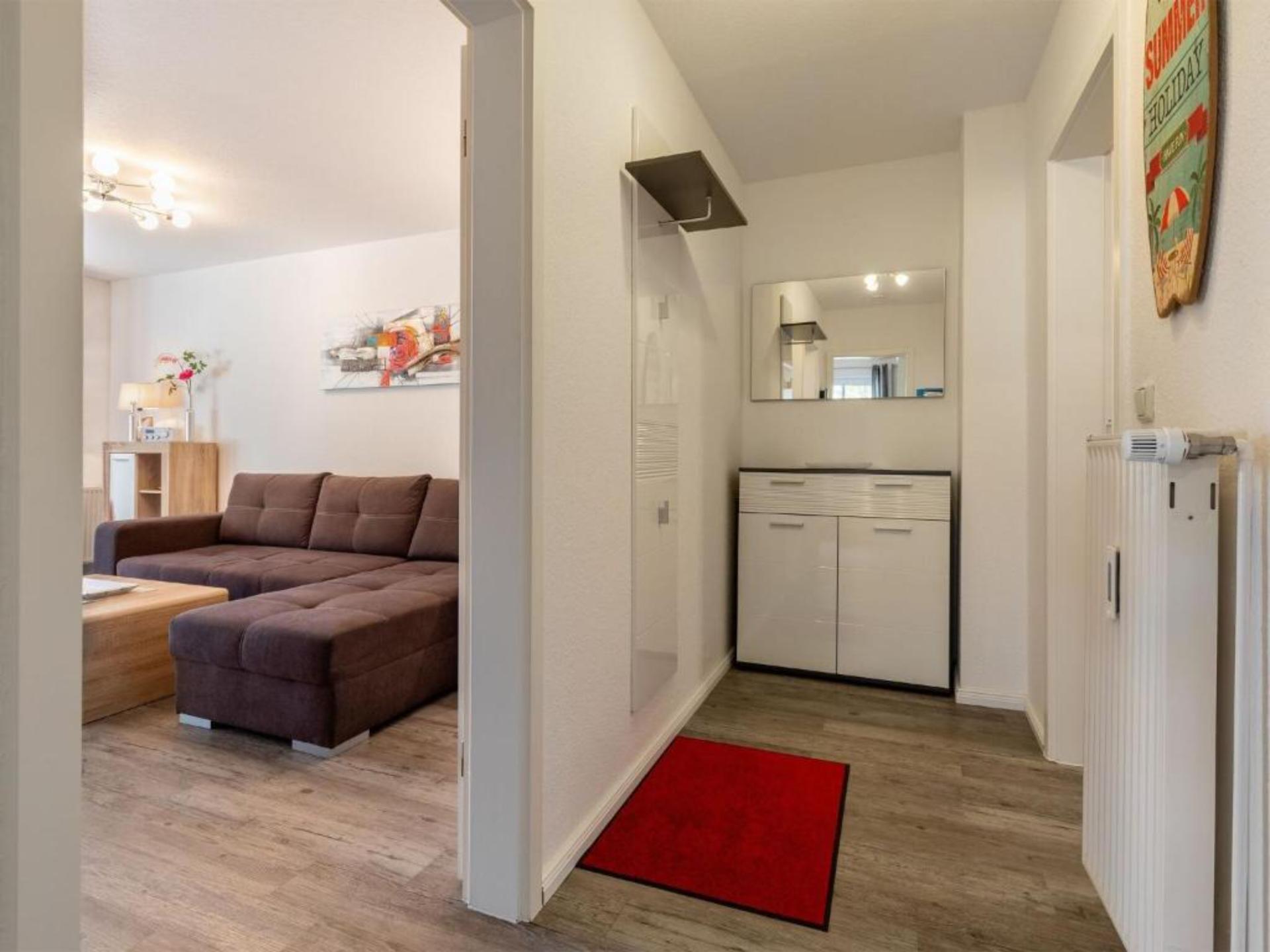 Op 300 m van zee: Licht appartement in centrum Boltenhagen - foto 16
