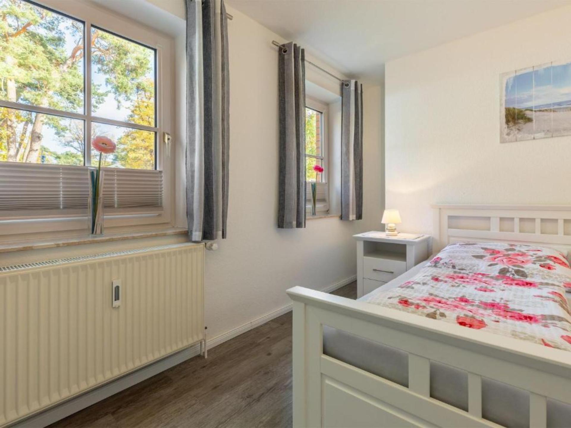 Op 300 m van zee: Licht appartement in centrum Boltenhagen - foto 13