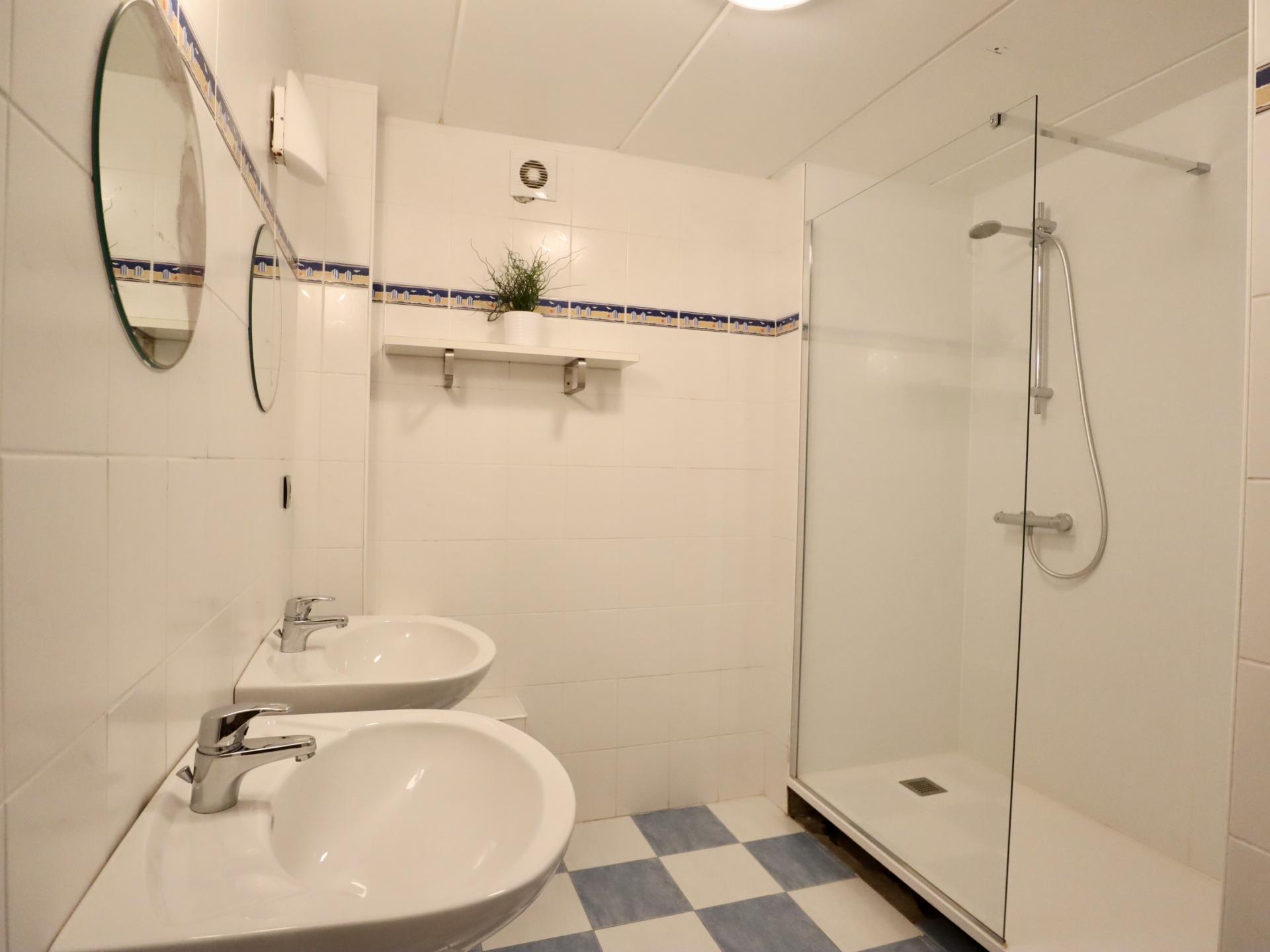 Vrijstaand 12-persoons vakantiehuis met sauna in Rendeux - foto 27