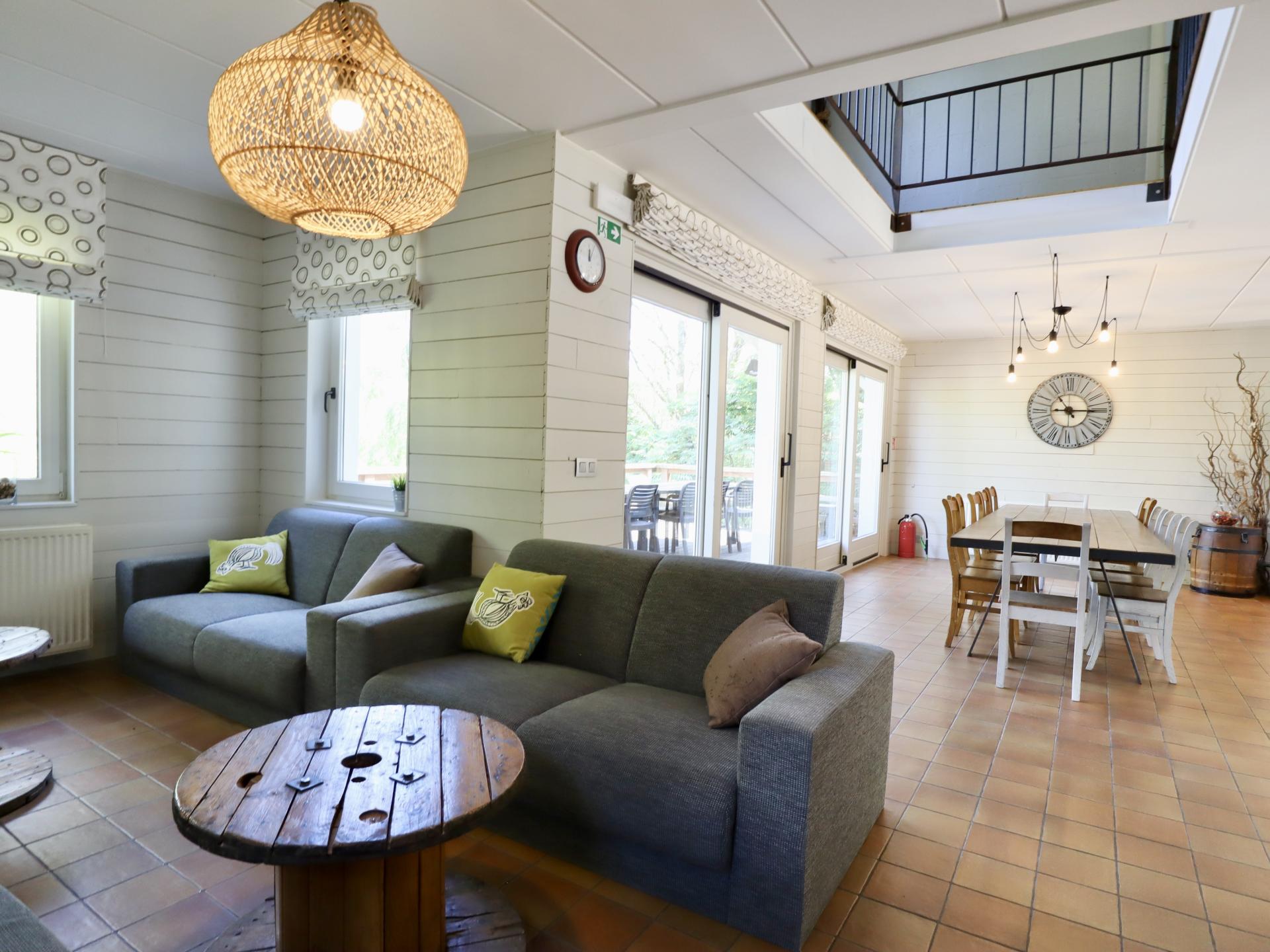 Vrijstaand 12-persoons vakantiehuis met sauna in Rendeux - foto 10