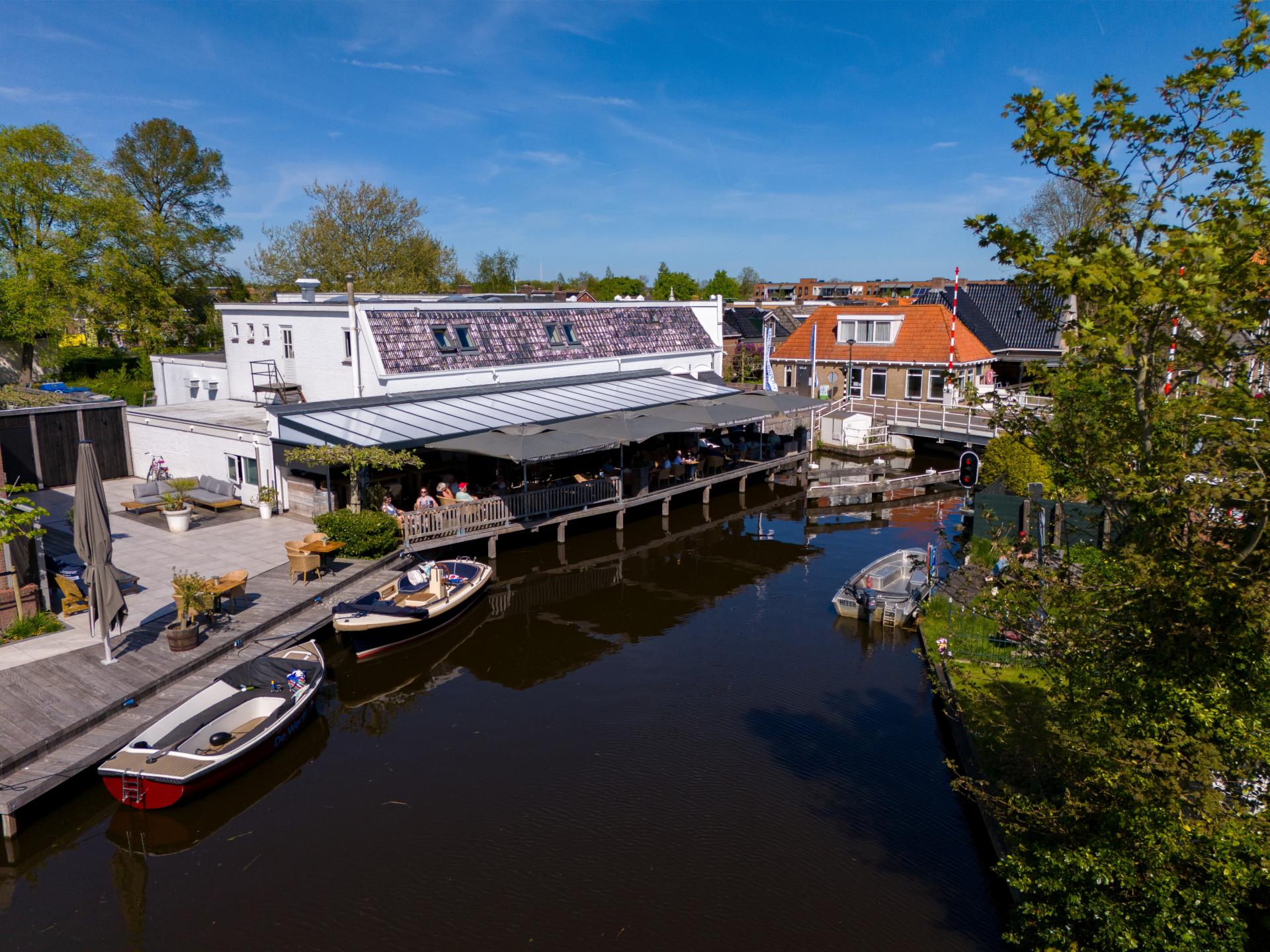 Luxe houseboat in sfeervolle jachthaven van Heeg, Friesland - foto 31