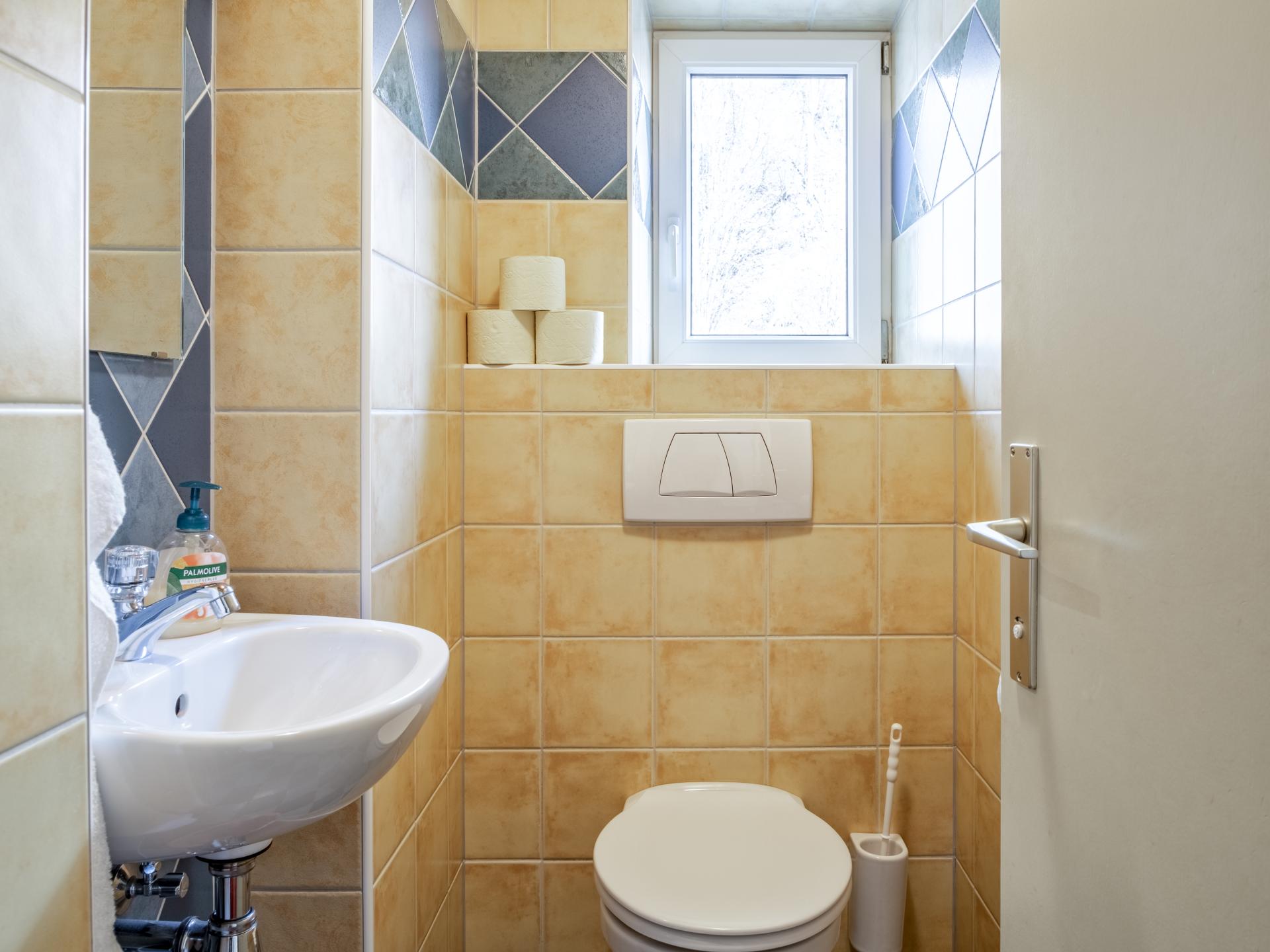 Aan de piste: Ruim appartement in centrum Fieberbrunn voor 11 personen - foto 24