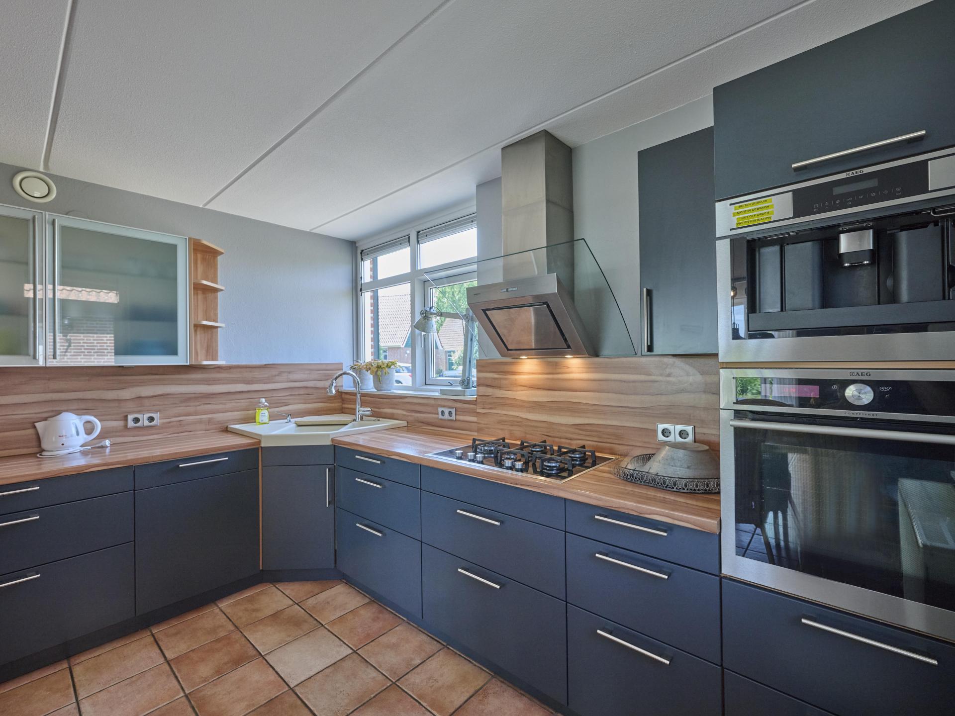 Sfeervol vrijstaand huis met veranda, 2 badkamers en uitzicht over de polder - foto 6