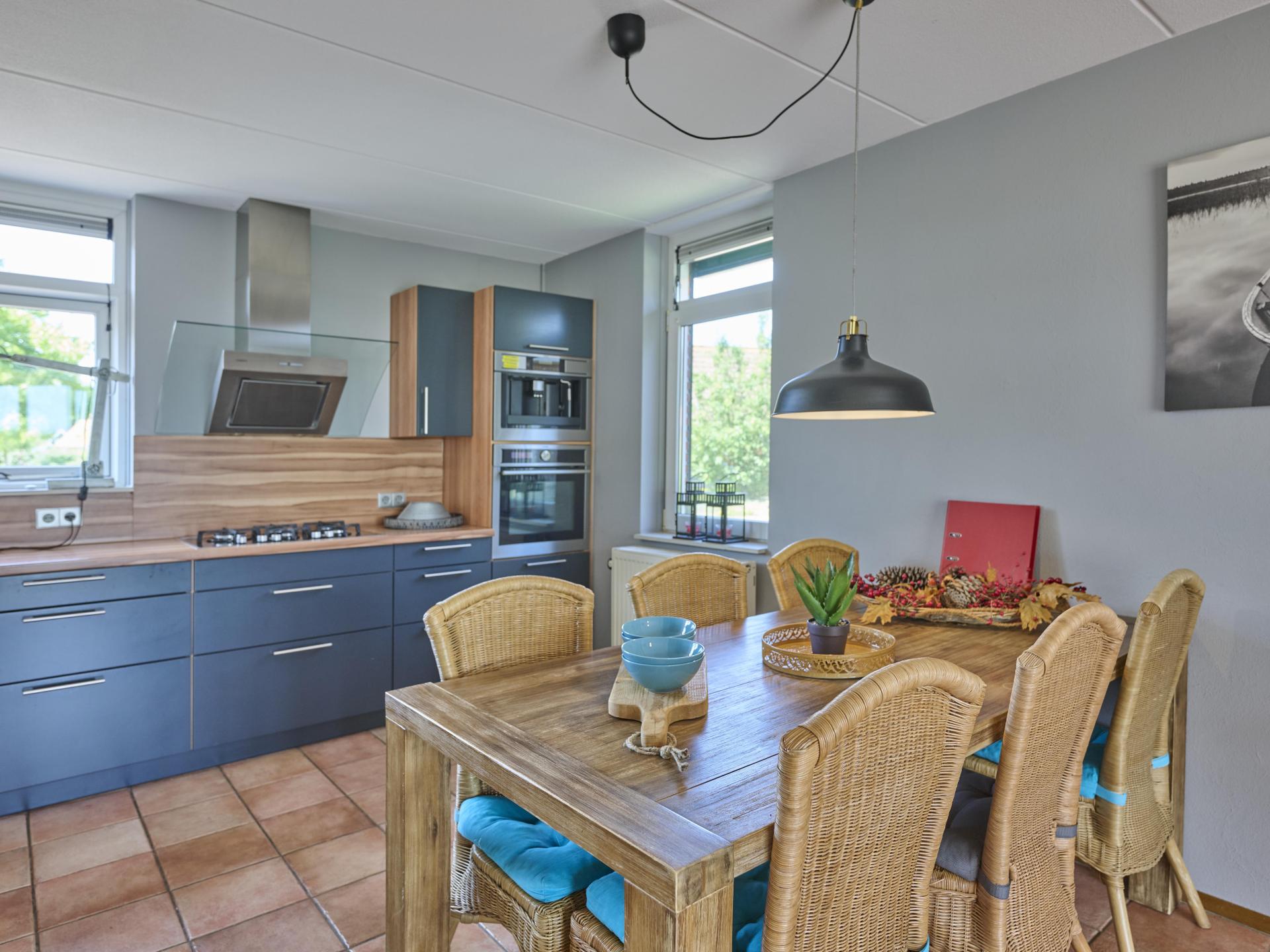 Sfeervol vrijstaand huis met veranda, 2 badkamers en uitzicht over de polder - foto 12