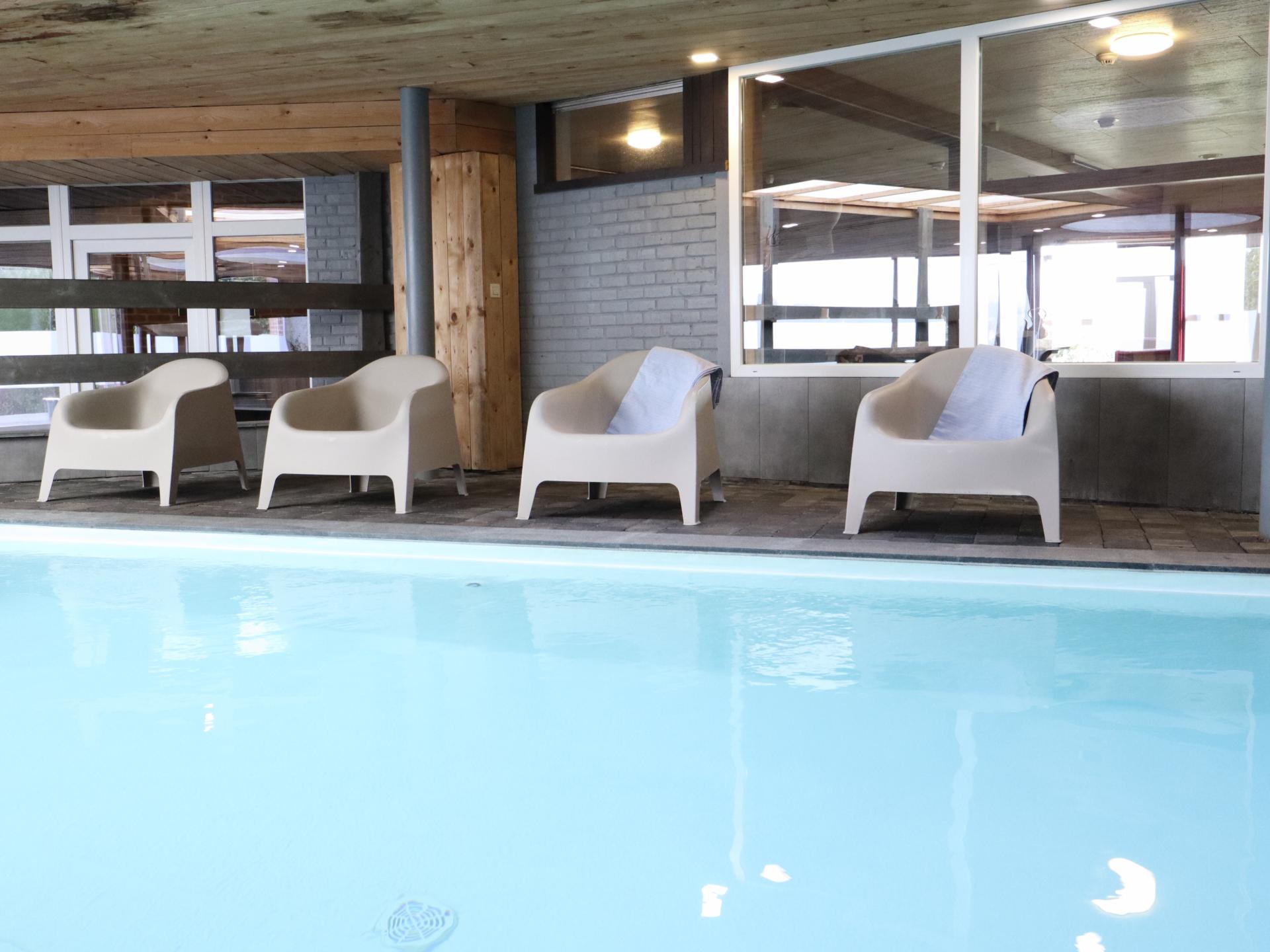 Groots vakantiehuis voor 19 personen met privézwembad en bubbelbad in Trooz - foto 36