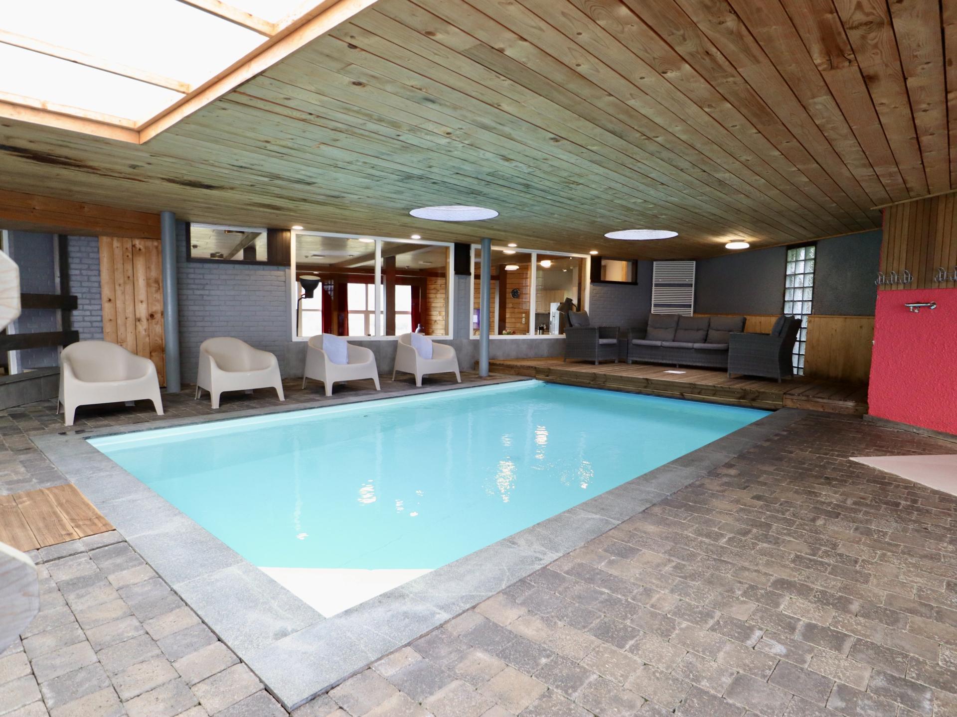 Groots vakantiehuis voor 19 personen met privézwembad en bubbelbad in Trooz - foto 35
