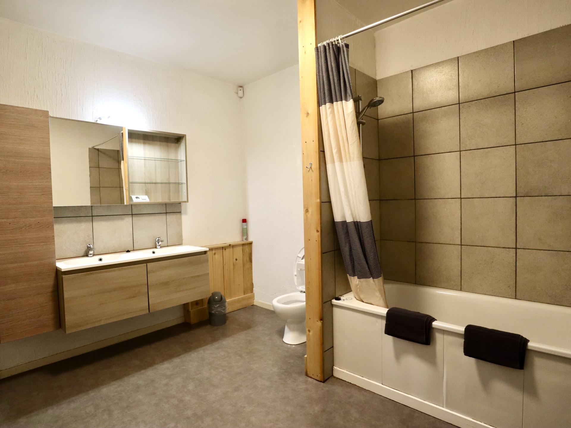 Groots vakantiehuis voor 19 personen met privézwembad en bubbelbad in Trooz - foto 25