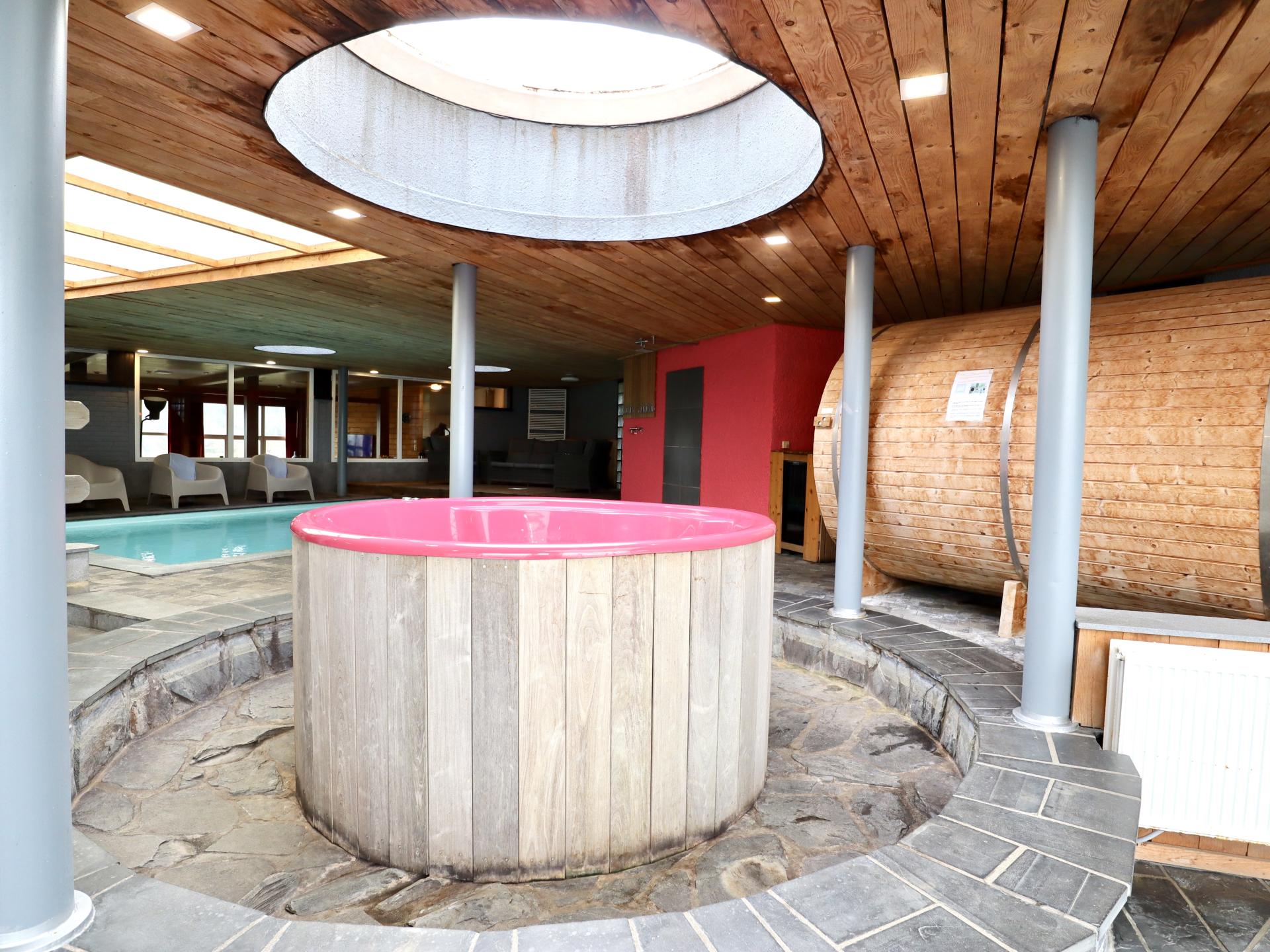Groots vakantiehuis voor 19 personen met privézwembad en bubbelbad in Trooz - foto 38