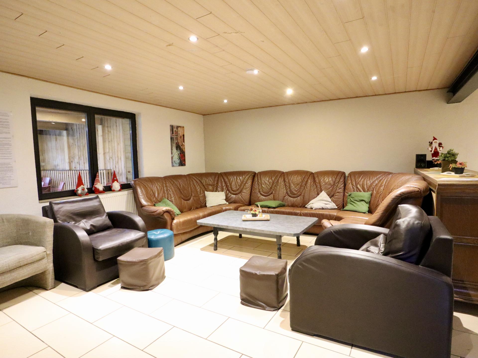 Gîte met binnenzwembad, sauna en speelruimte voor 14 personen in de Ardennen - foto 10
