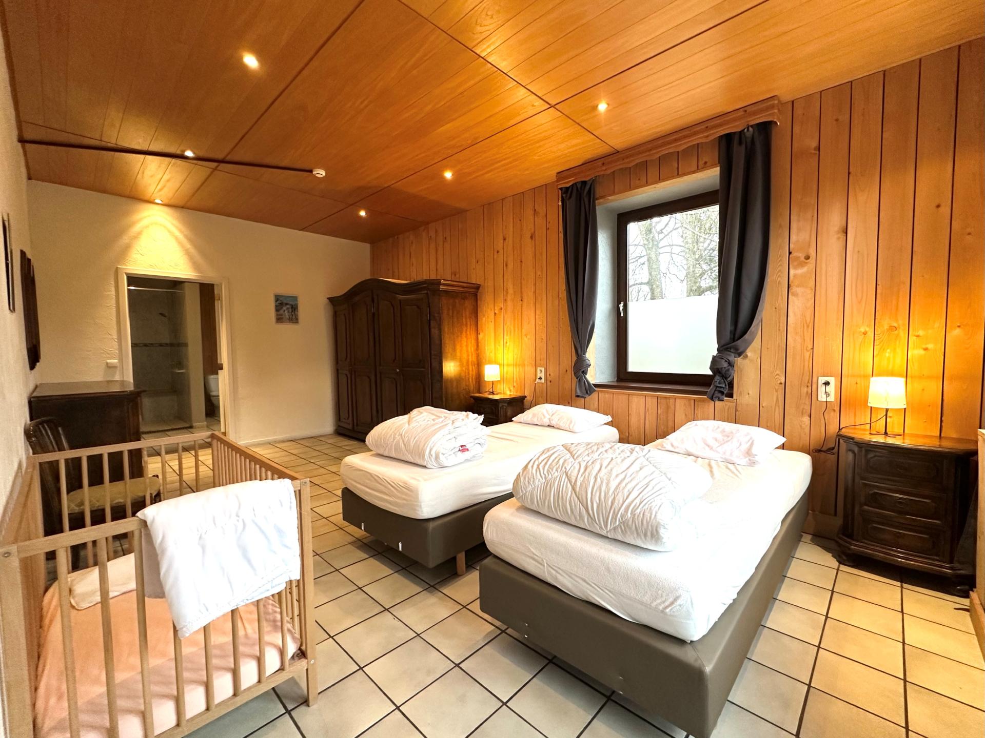 Ruim vakantiehuis in Sourbrodt voor 15 personen met zwembad en sauna - foto 22