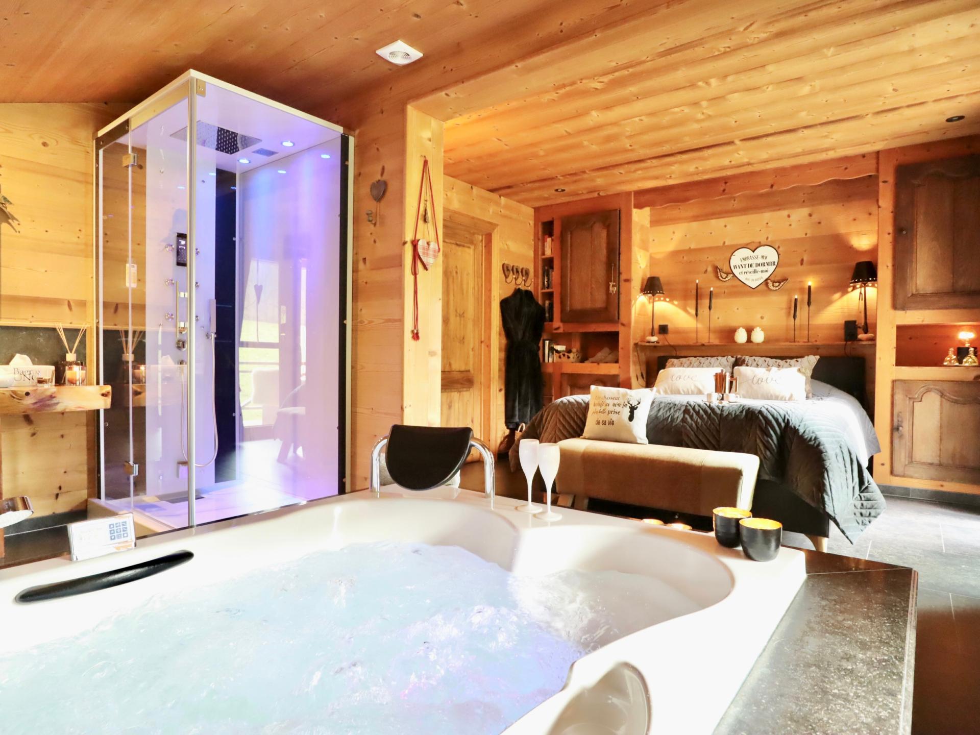 Intiem chalet aan de rivier met bubbelbad en stoomdouche in de Ardennen - foto 2