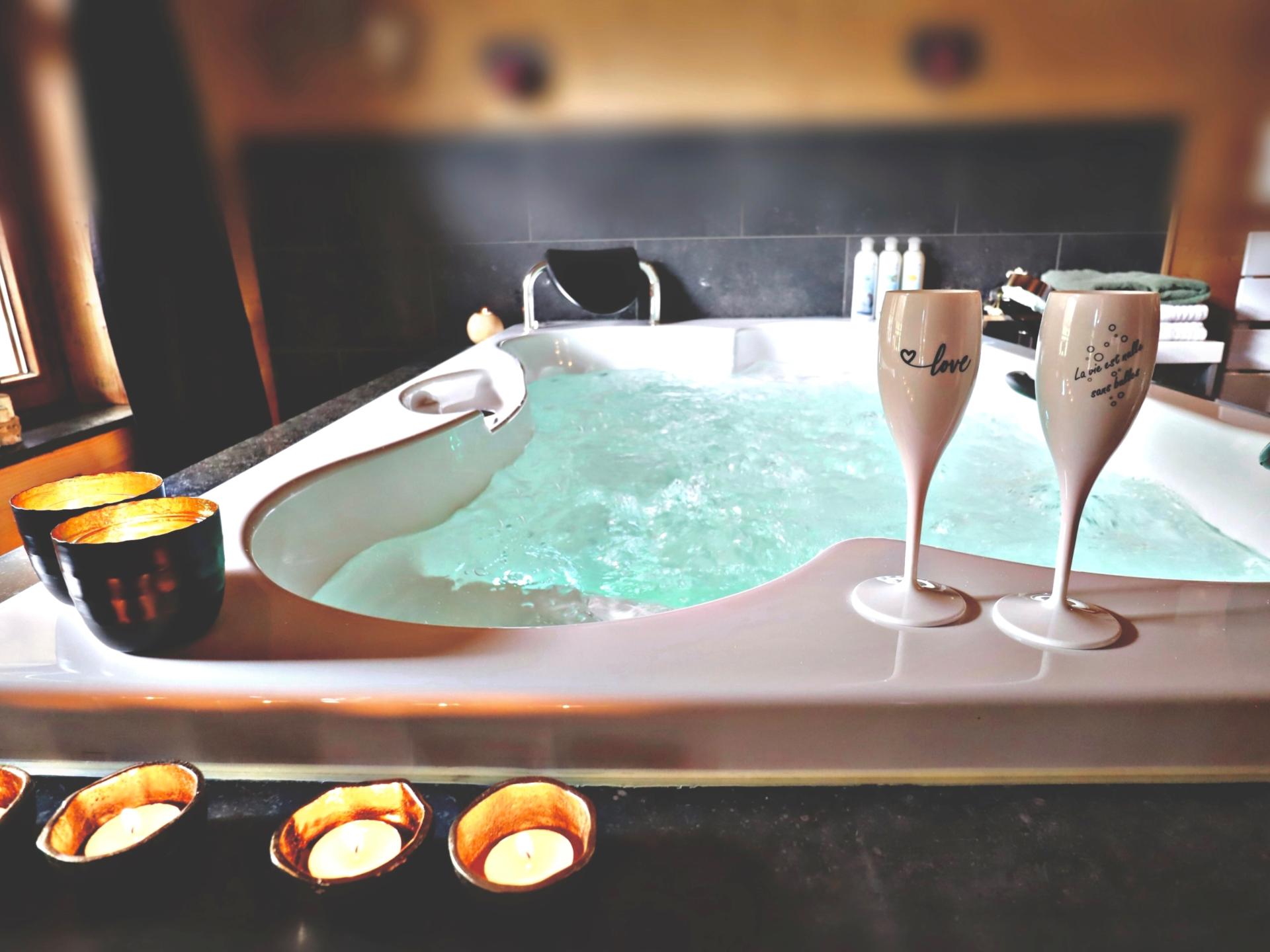 Intiem chalet aan de rivier met bubbelbad en stoomdouche in de Ardennen - foto 42
